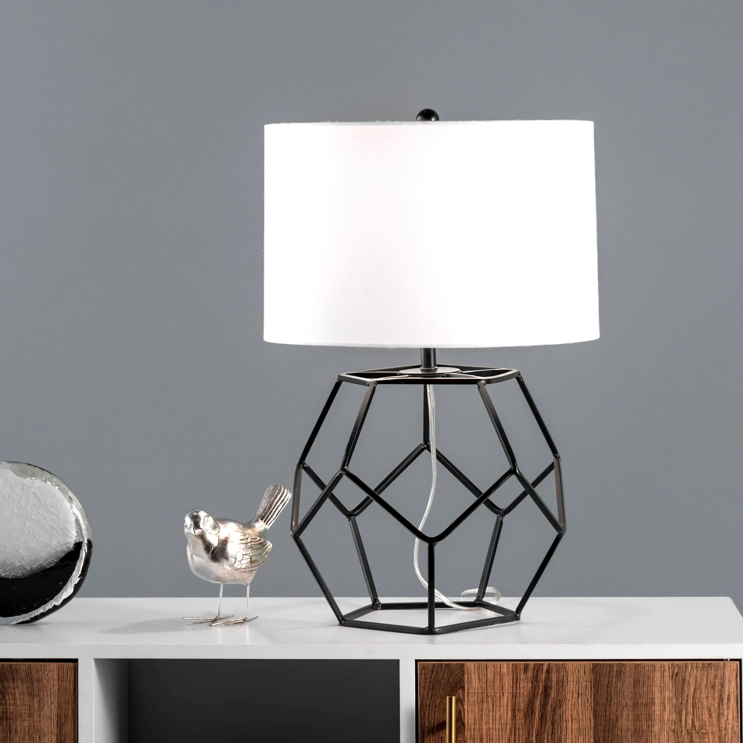 21-inch Iron Wire Framed Globe Table Lamp | Black - Image 2