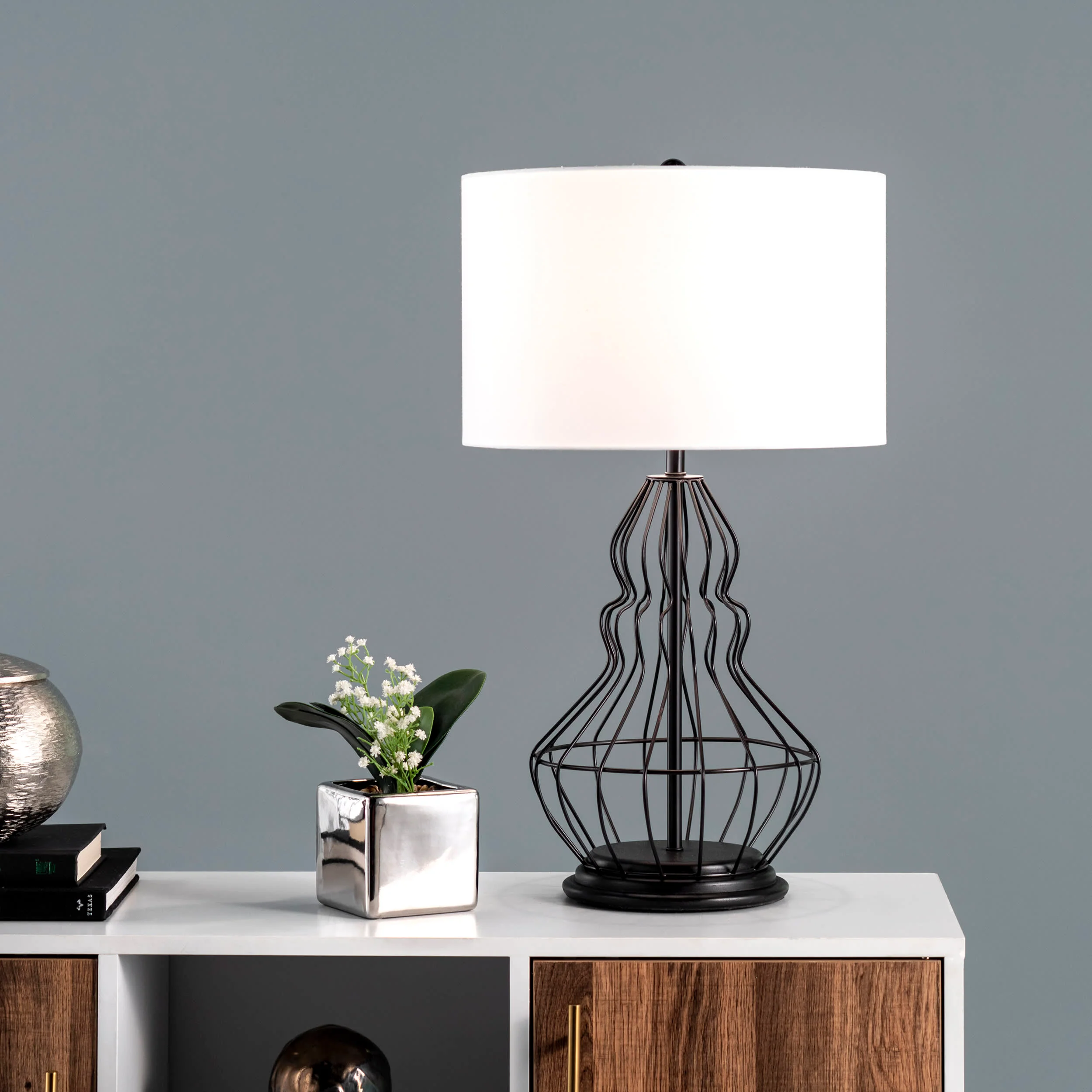 25-inch Iron Wire Framed Gourd Table Lamp | Bronze - Image 2