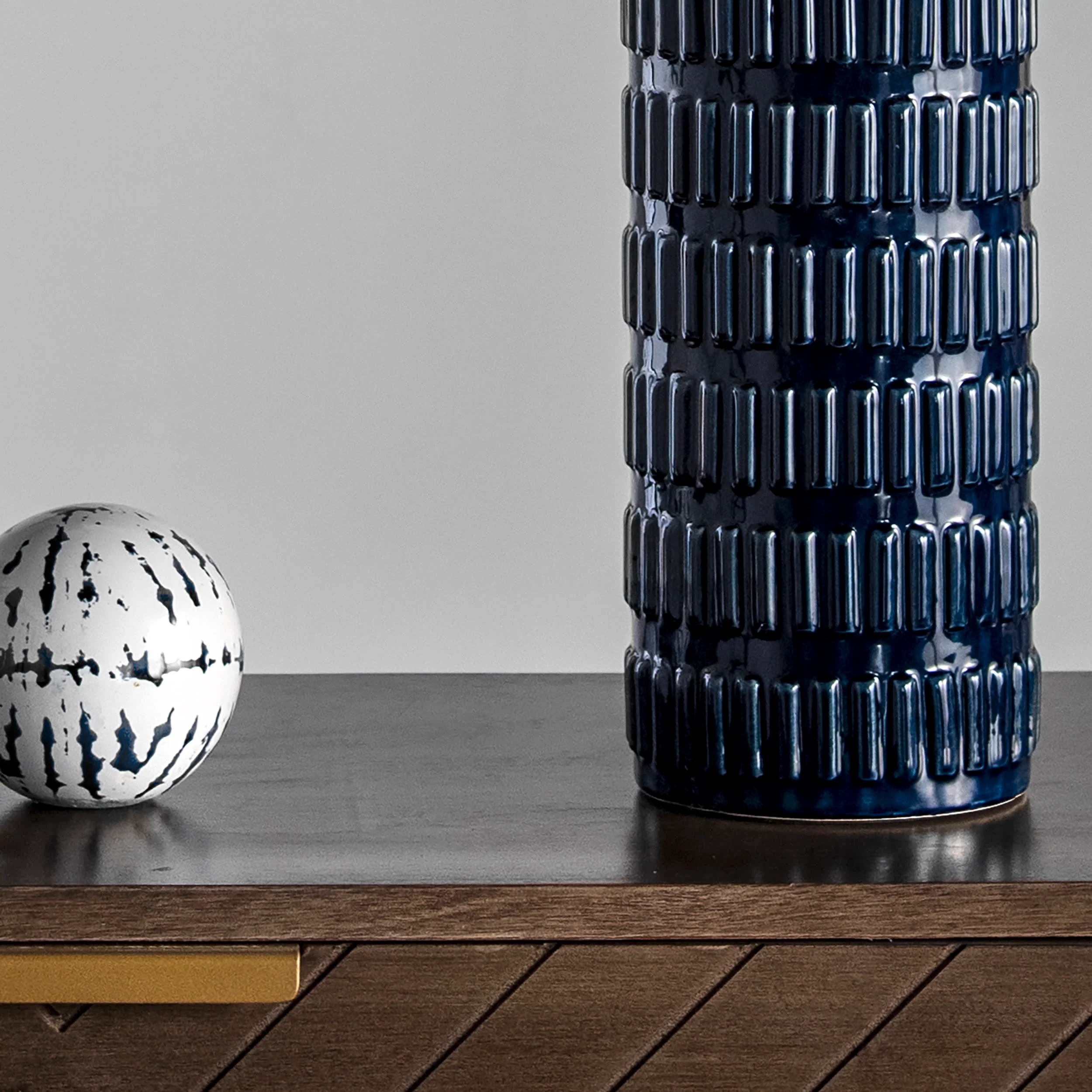 25-inch Tangela Ridged Ceramic Table Lamp | Blue - Image 4