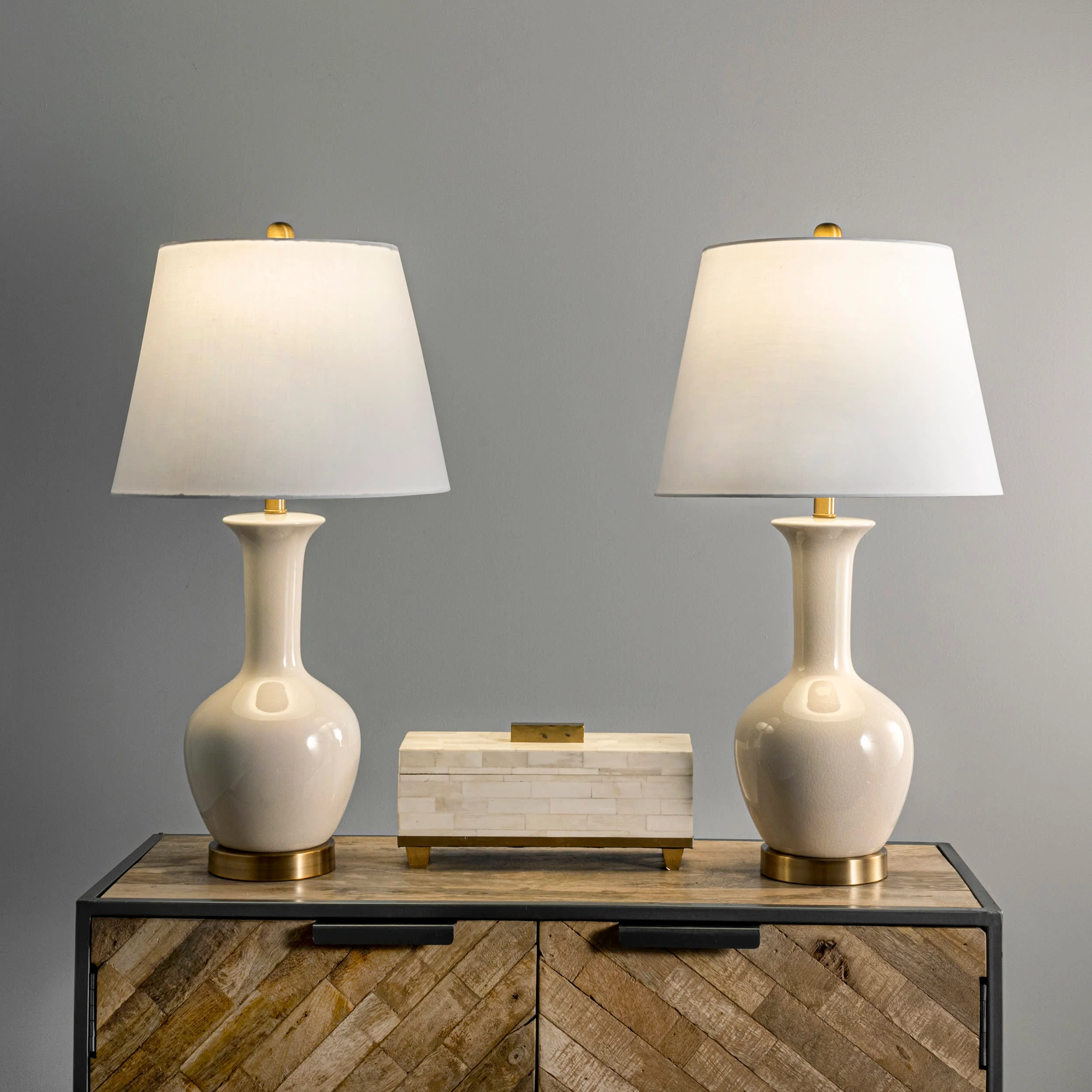27-inch Ceramic Crane Vase Table Lamp | Ivory - Image 2