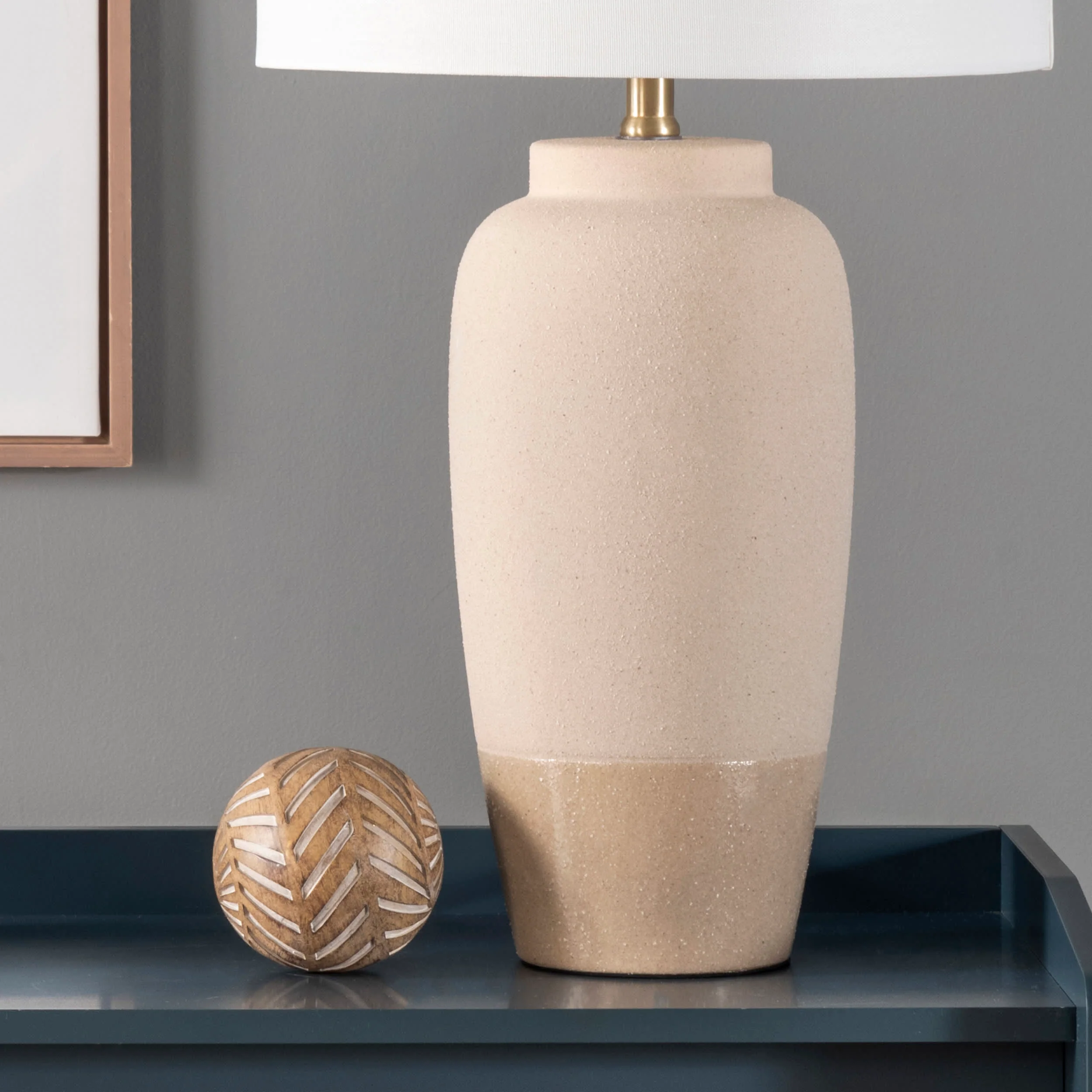 28-inch Sandy Ceramic Textured Vase Table Lamp | Beige - Image 4