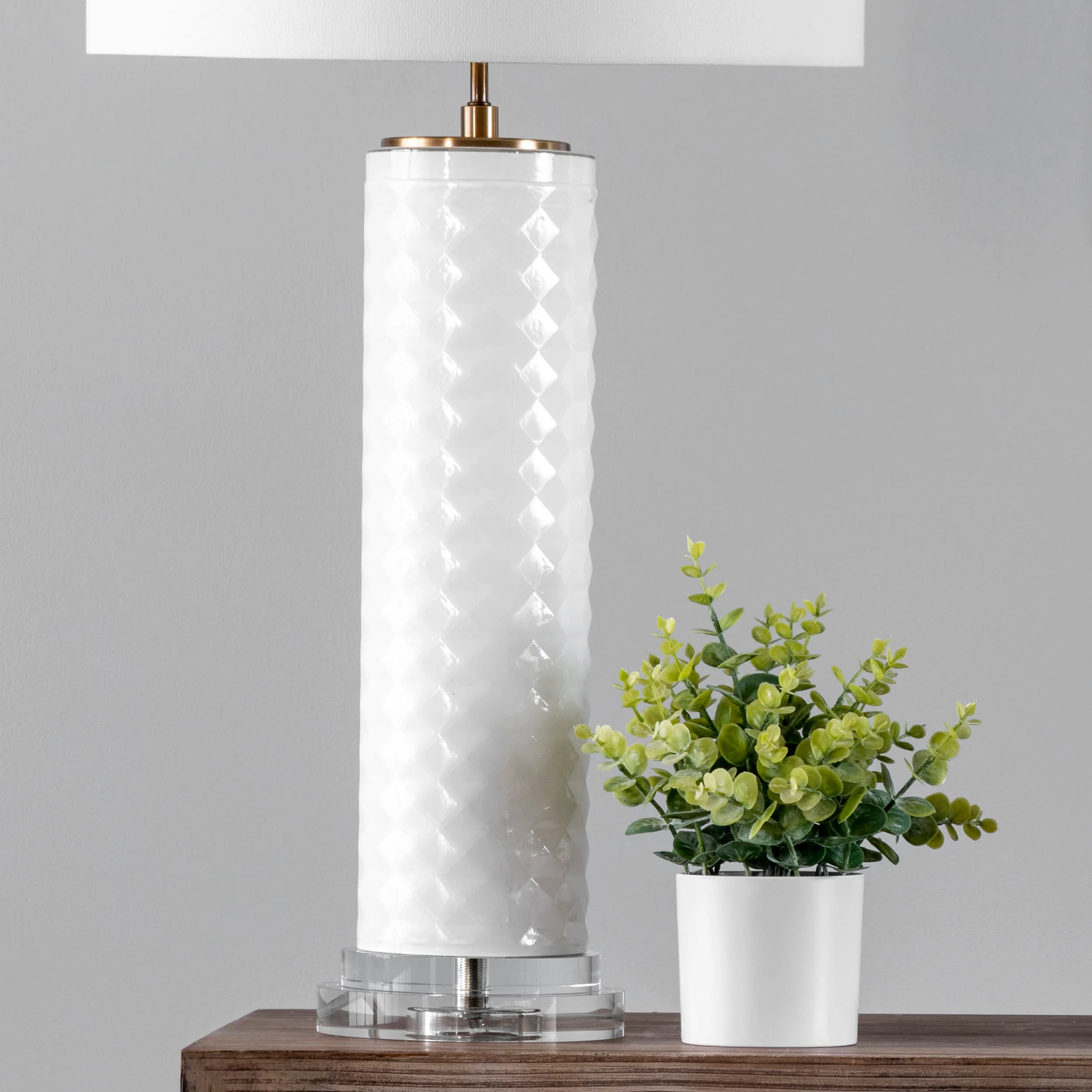 31-inch Textured Glass Tiled Column Table Lamp | White - Image 4