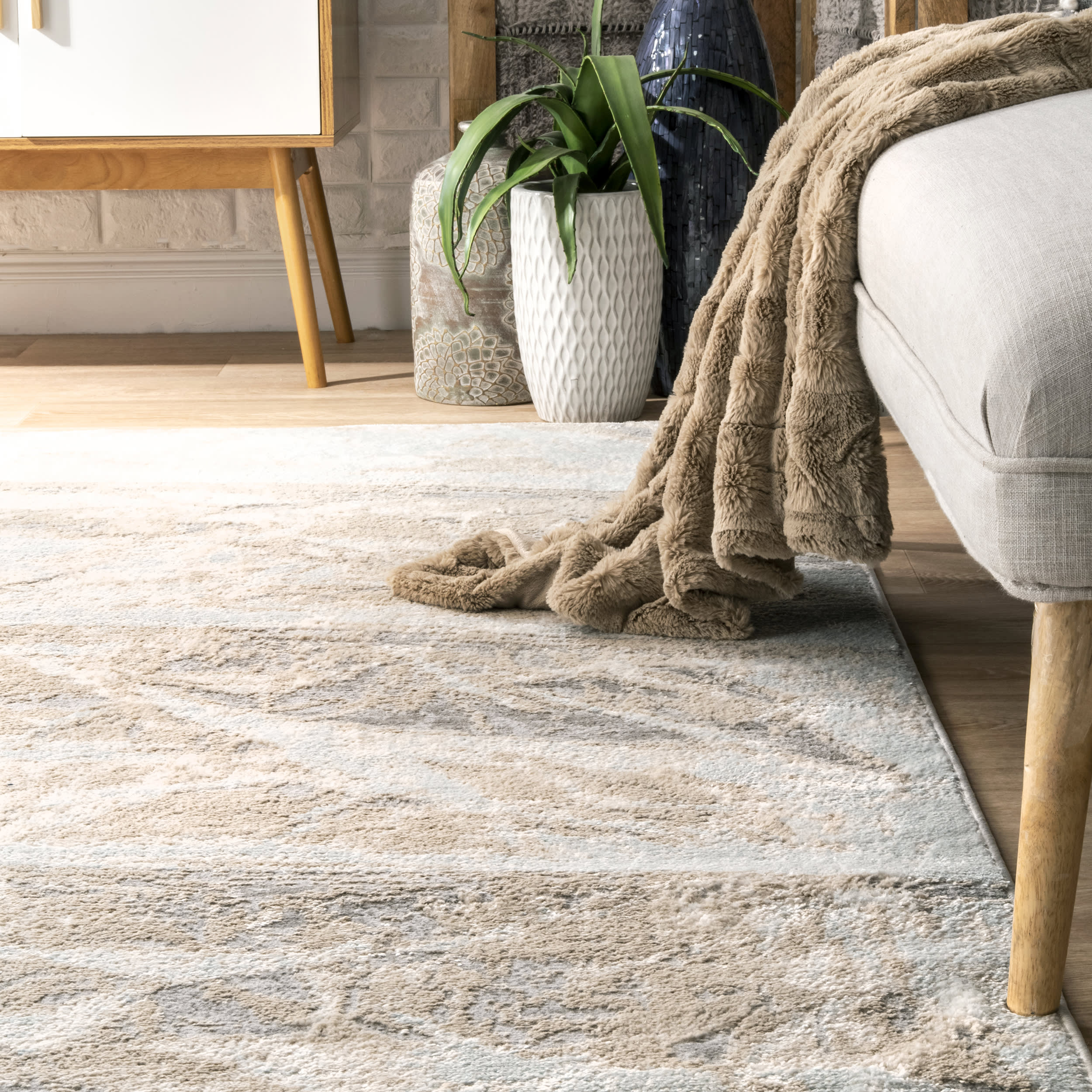Abstract Mural Rug | Silver - Image 4