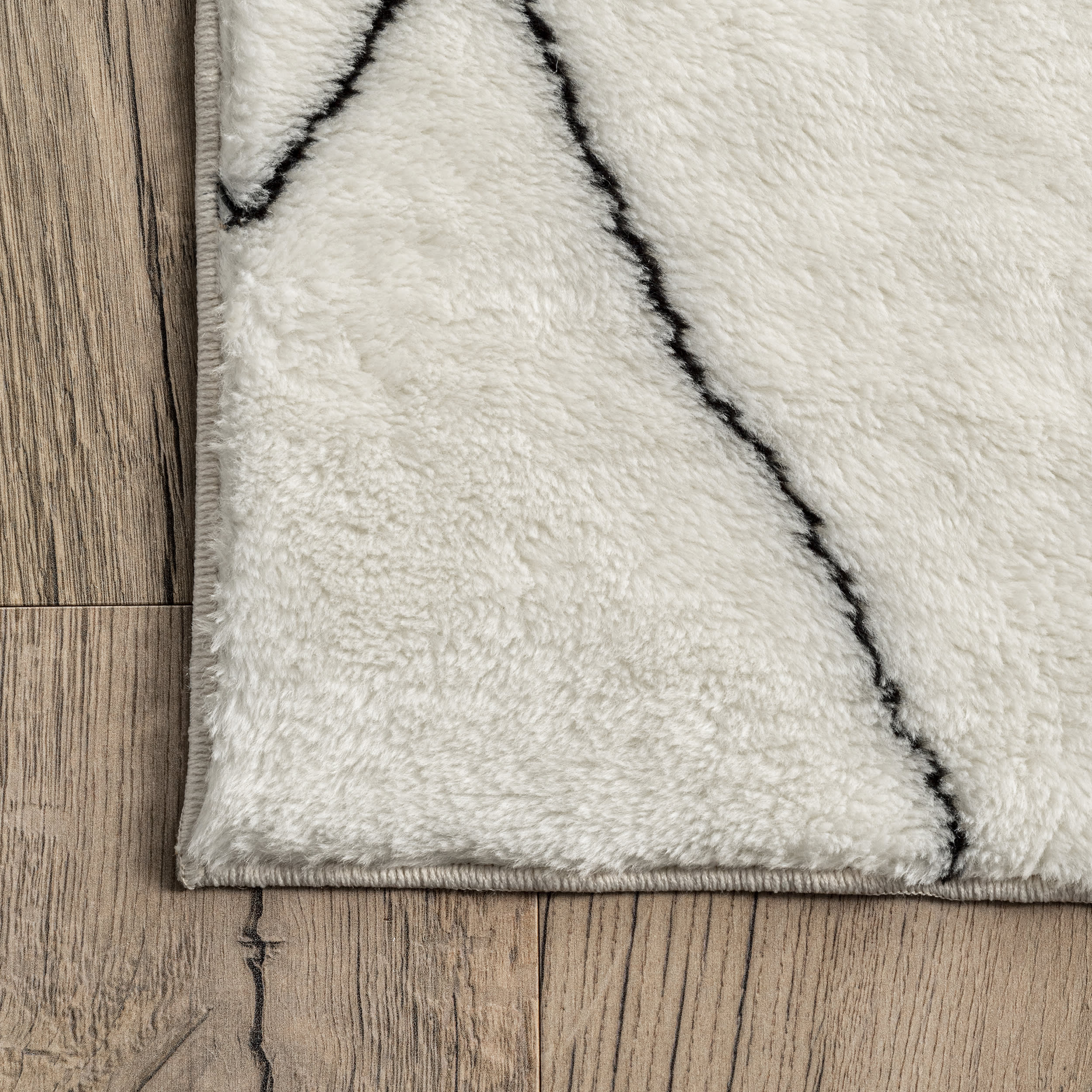 Adele Moroccan Trellis Washable Shag Rug | Black - Image 3