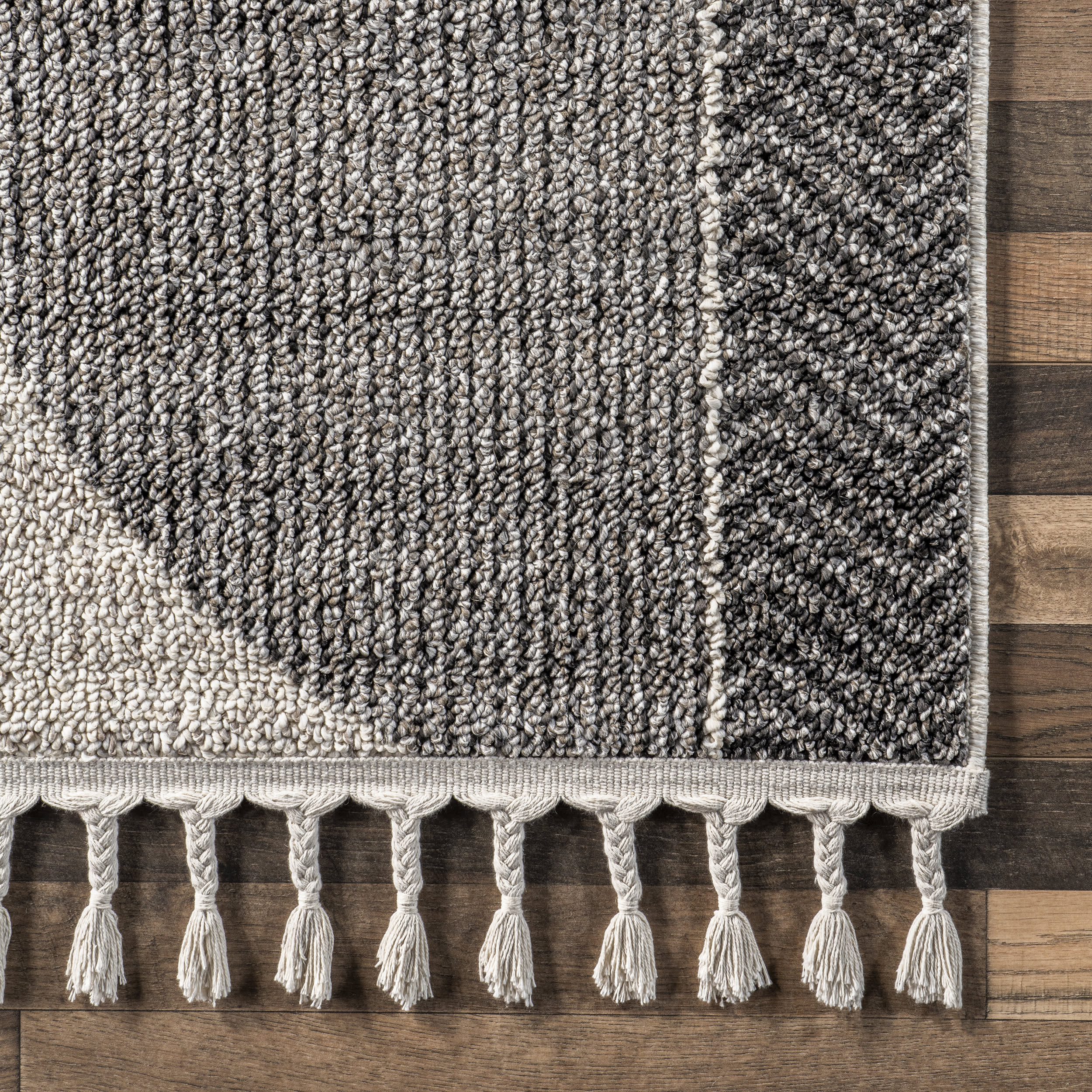 Adessa Classic Lattice Rug | Light Grey - Image 3