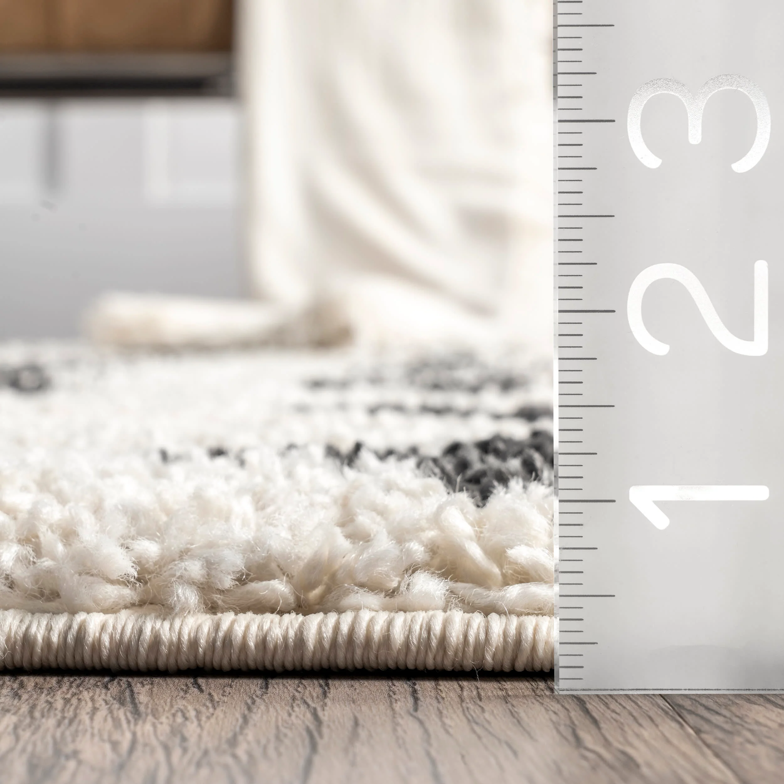 Adriana Cross Trellis Tasseled Rug | Off White - Image 5