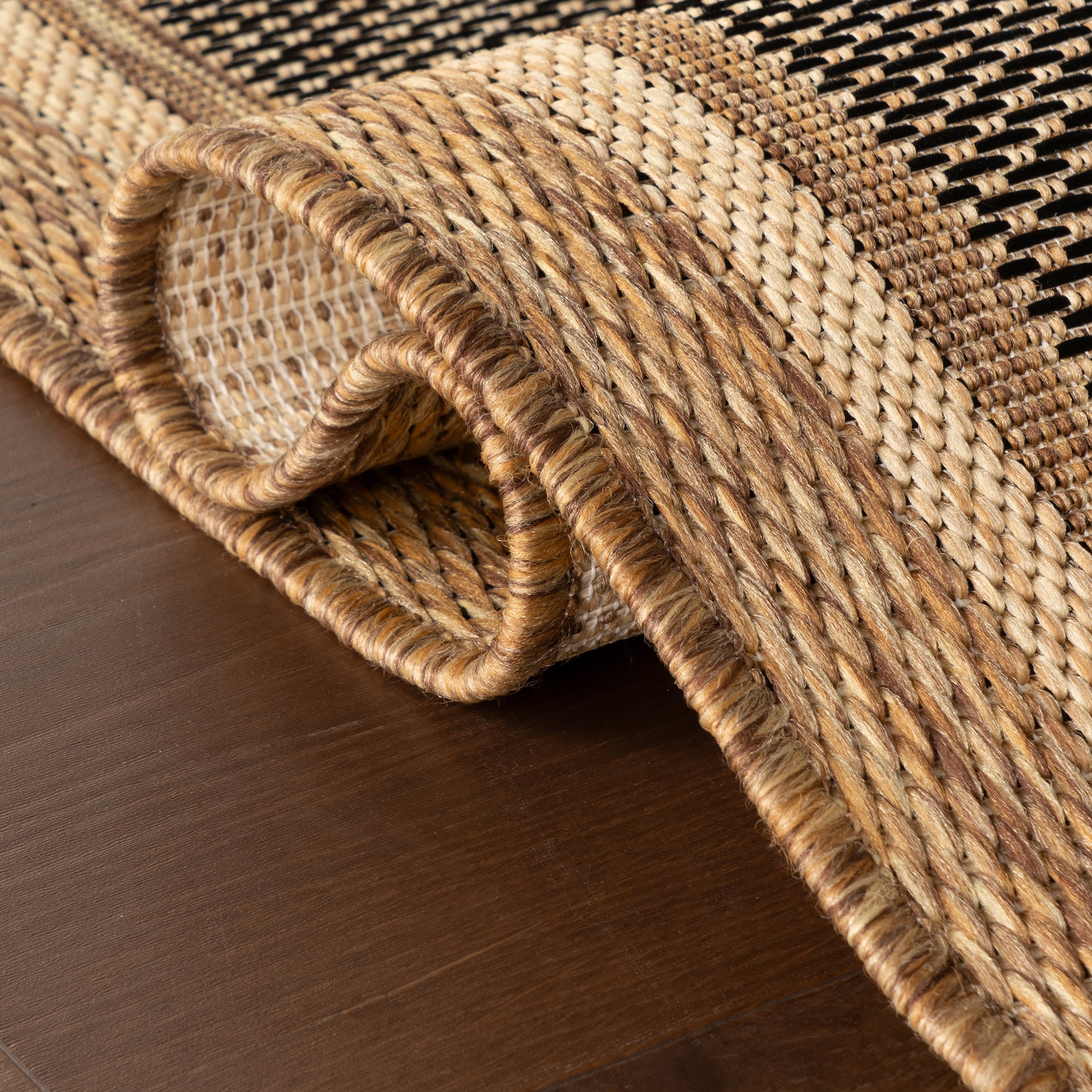 Aeli Modern Bordered Indoor/Outdoor Rug | Black - Image 11