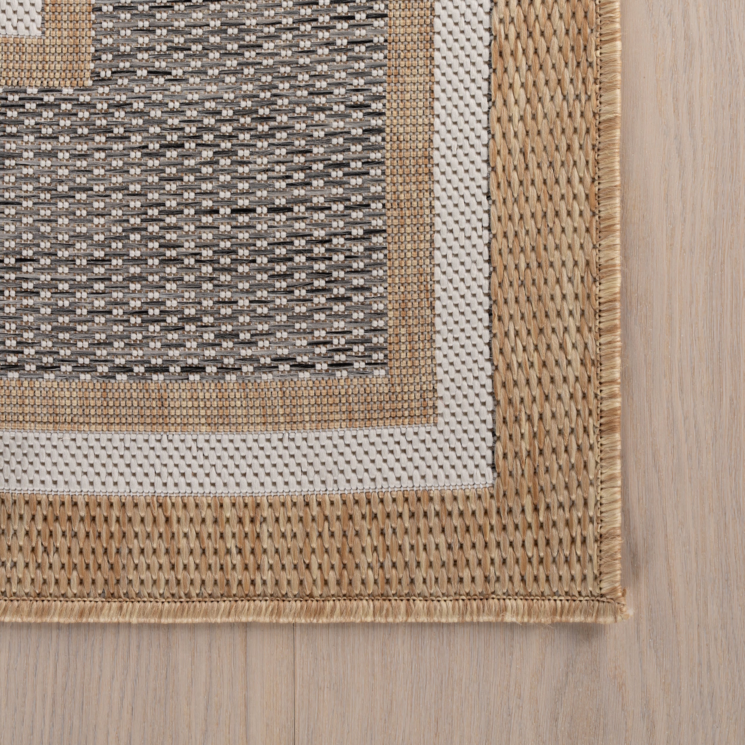 Aeli Modern Bordered Indoor/Outdoor Rug | Grey - Image 3