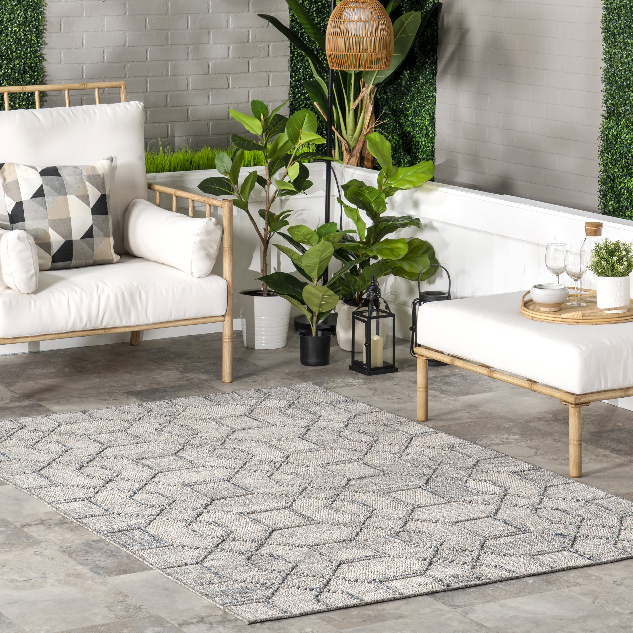 Aleah Honeycomb Indoor/Outdoor Rug | Light Grey - Image 2