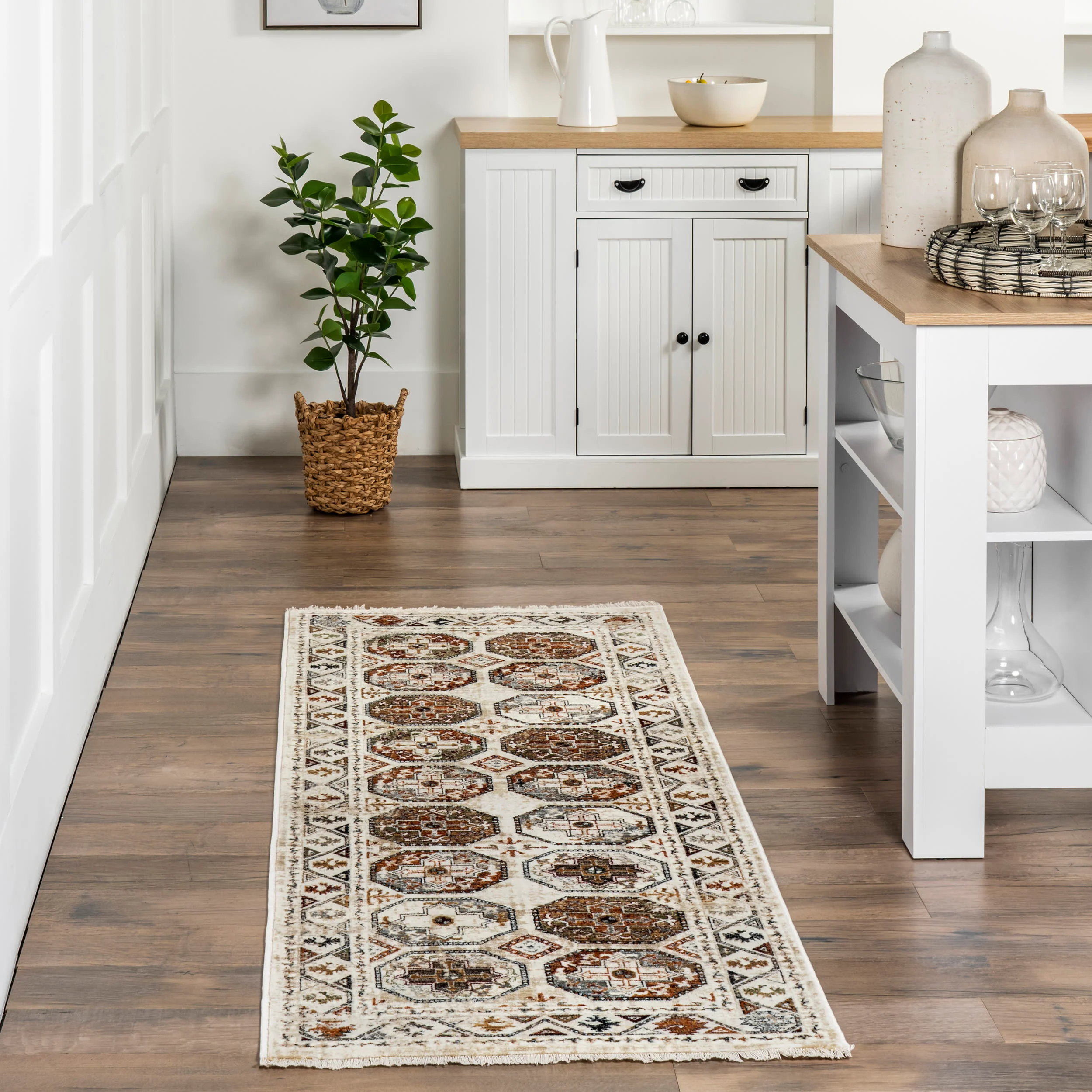 Aleena Persian Fringed Rug | Beige - Image 2