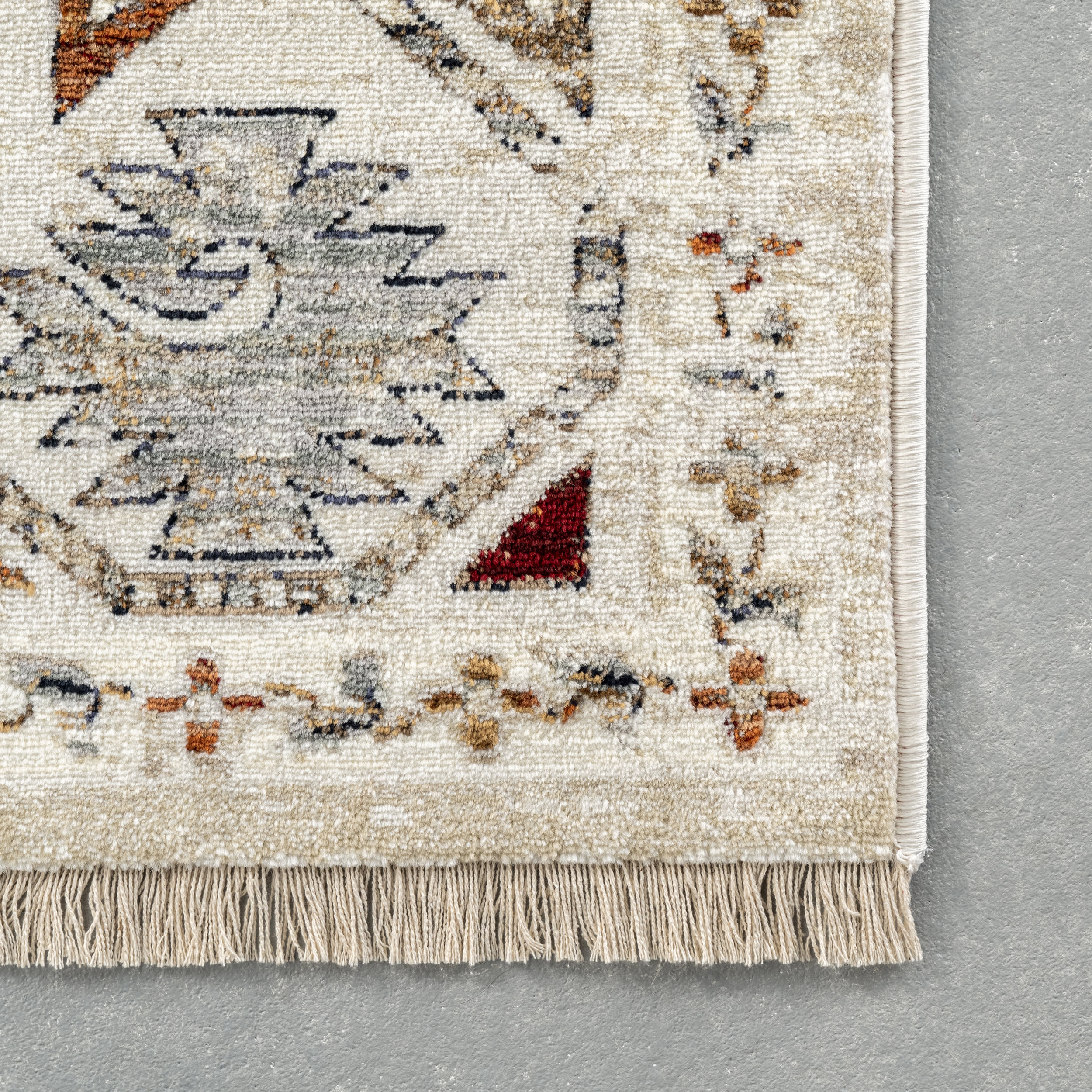 Aleena Persian Fringed Rug | Beige - Image 3