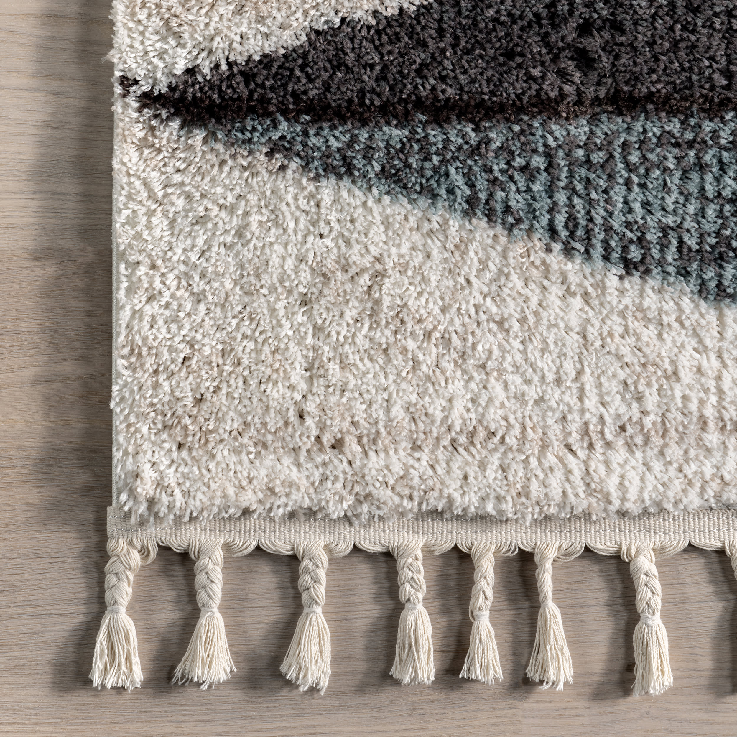Alexia Diamond Tasseled Rug | Blue - Image 3