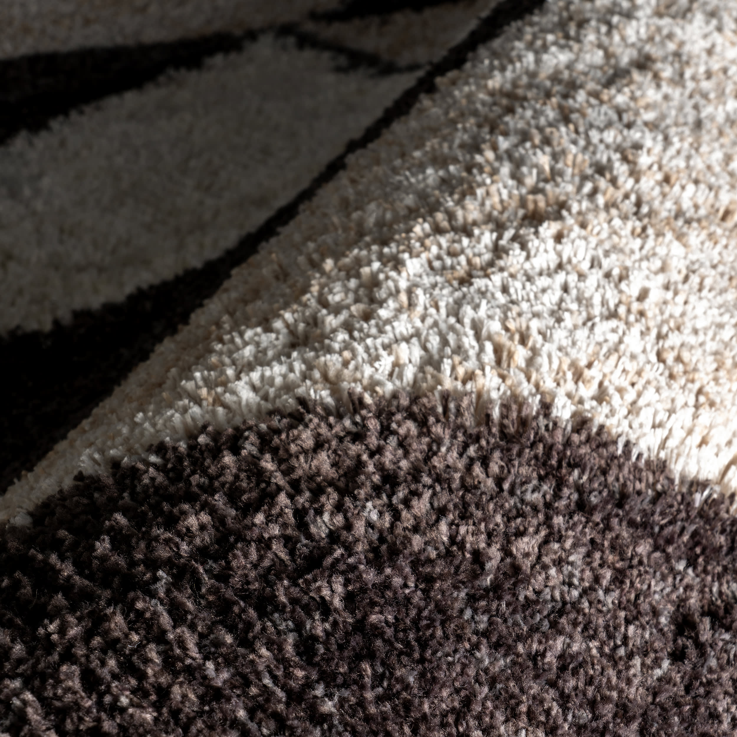 Alexia Diamond Tasseled Rug | Brown - Image 3