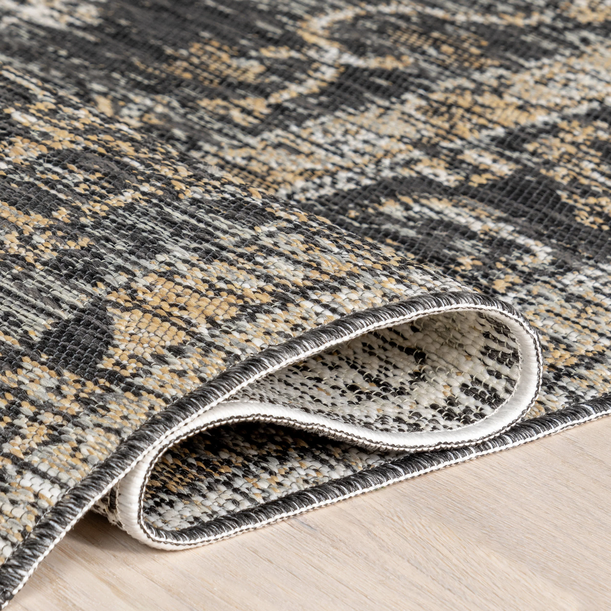 Alivia Medallion Reversible Indoor/Outdoor Rug | Cream & Charcoal - Image 13