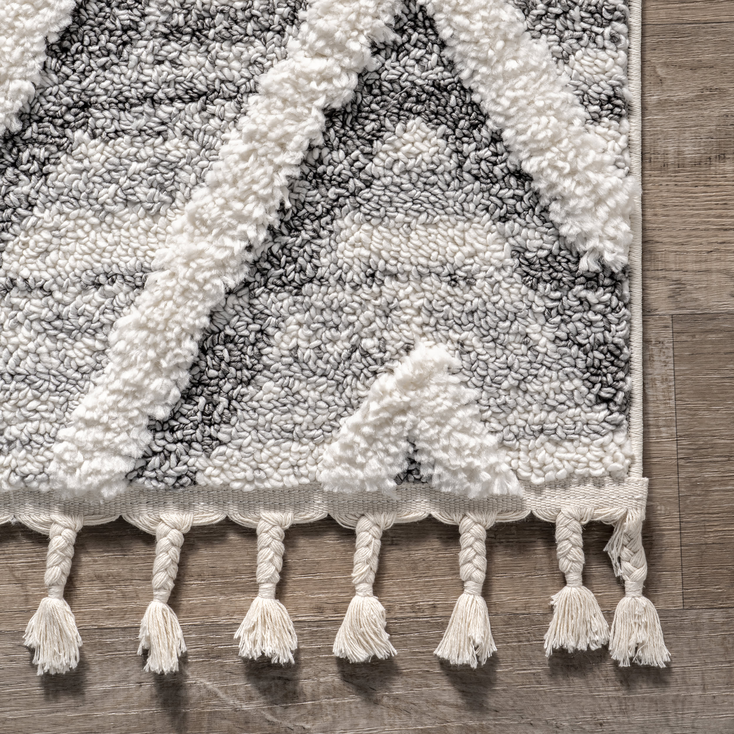 Andi Raised Diamonds Rug | Grey - Image 3