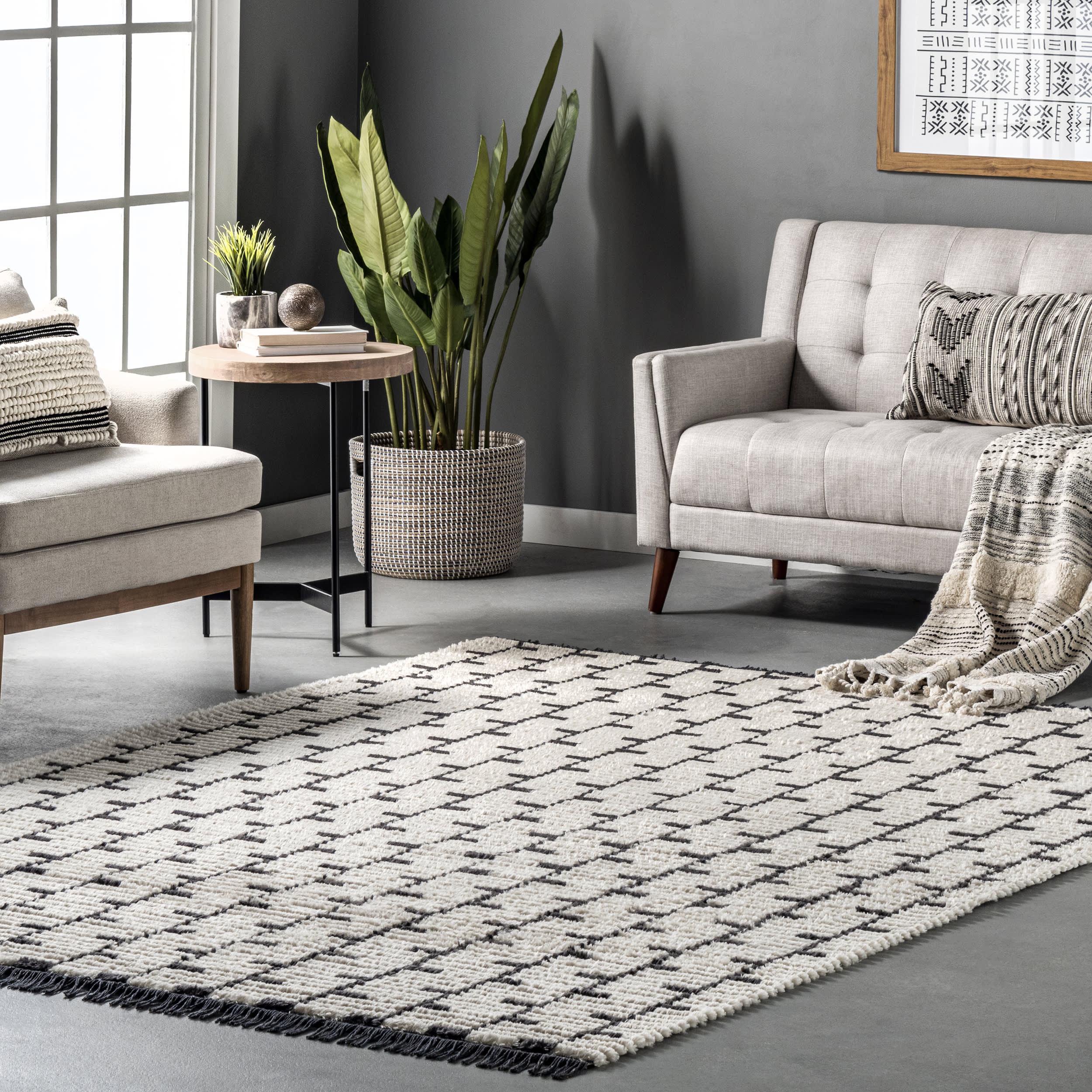 Angela Vine Fringed Rug | Beige - Image 2