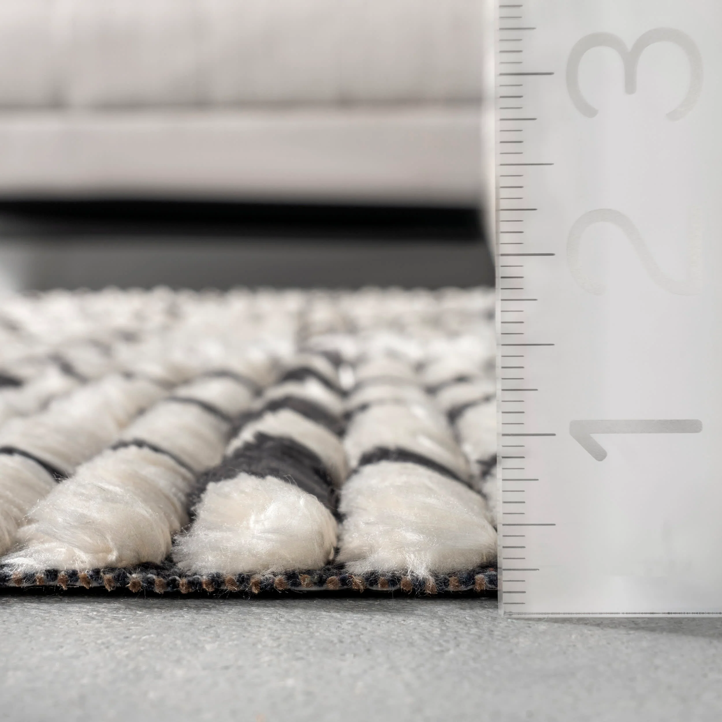 Angela Vine Fringed Rug | Beige - Image 5
