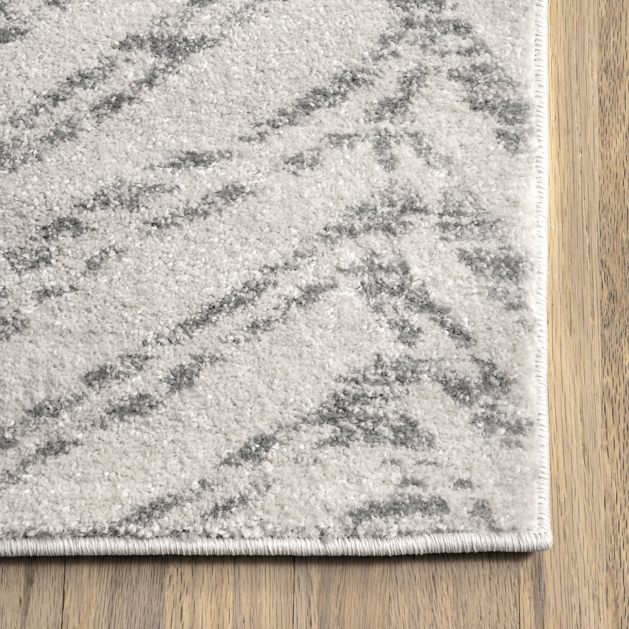 Antique Chevron Rug | Grey - Image 3
