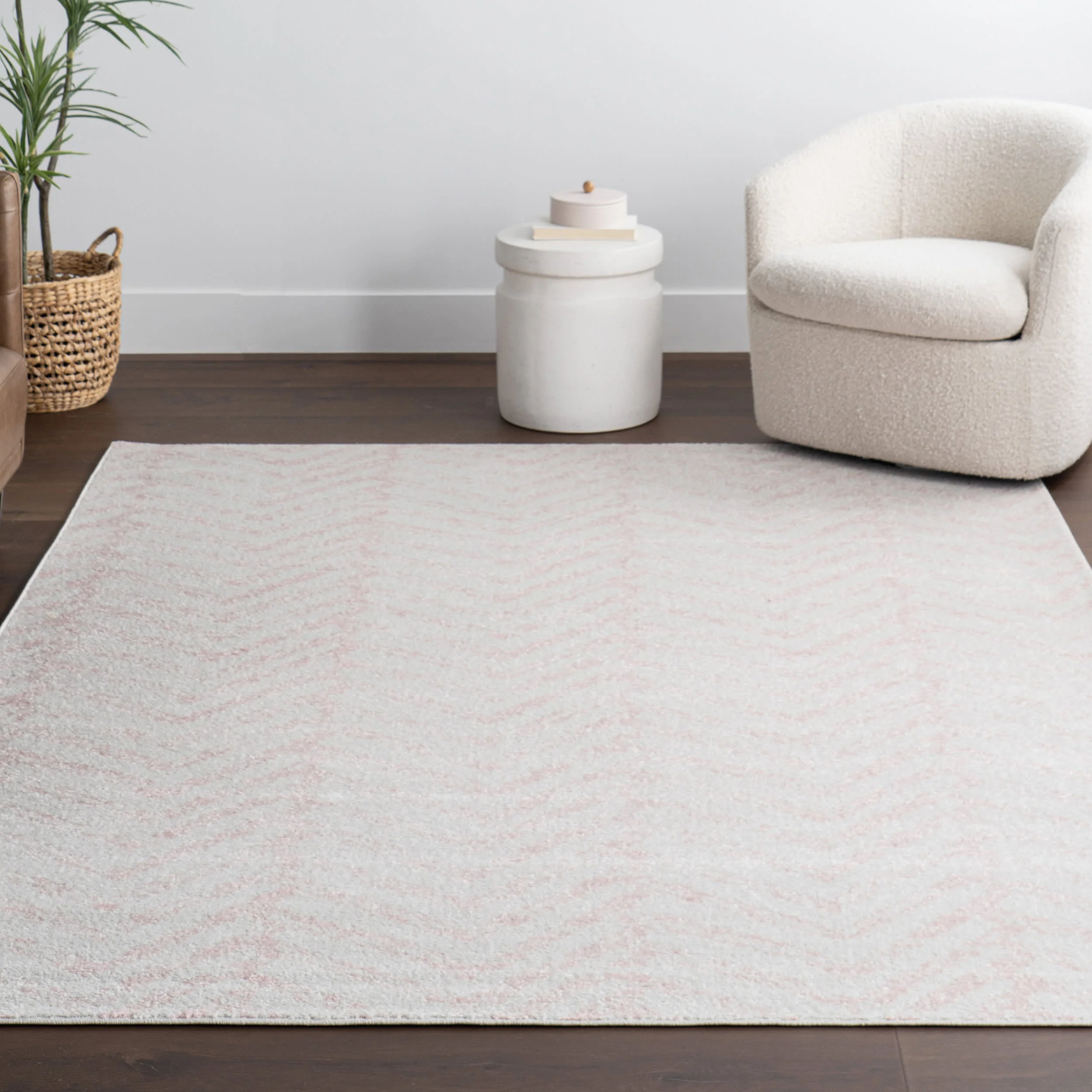 Antique Chevron Rug | Pink - Image 5