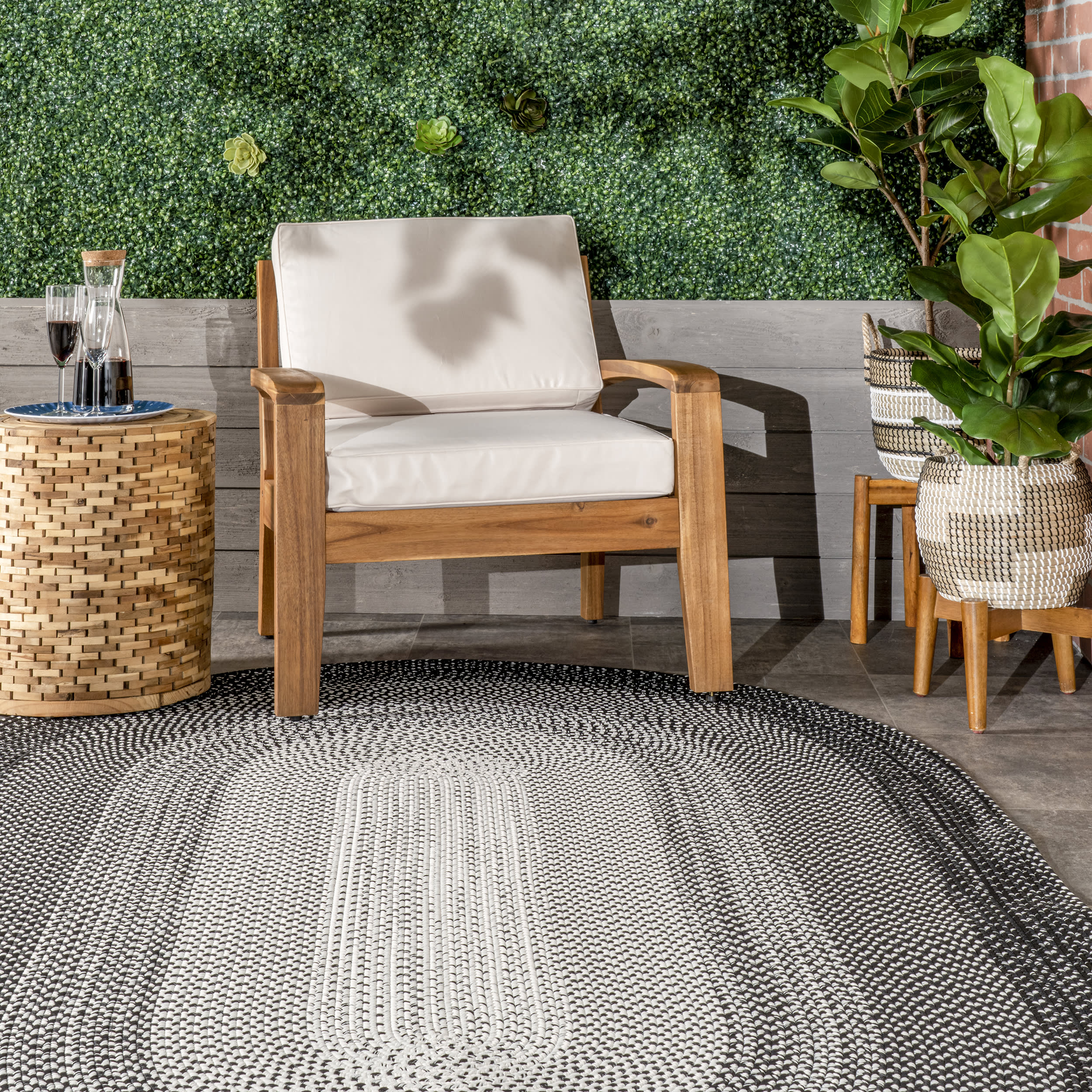 Arabella Ombre Indoor/Outdoor Rug | Black - Image 4