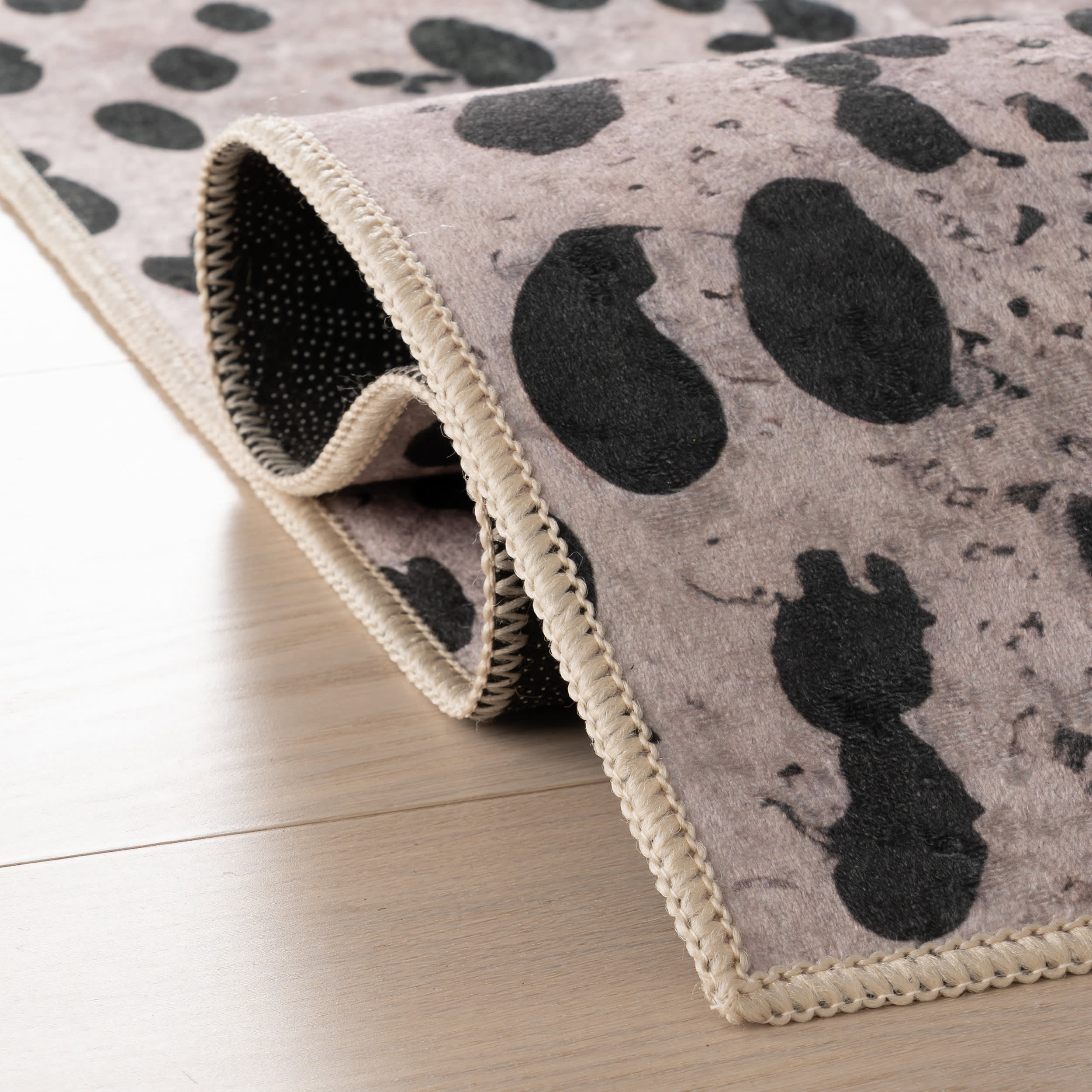 Aricela Modern Animal Print Washable Rug | Black - Image 11