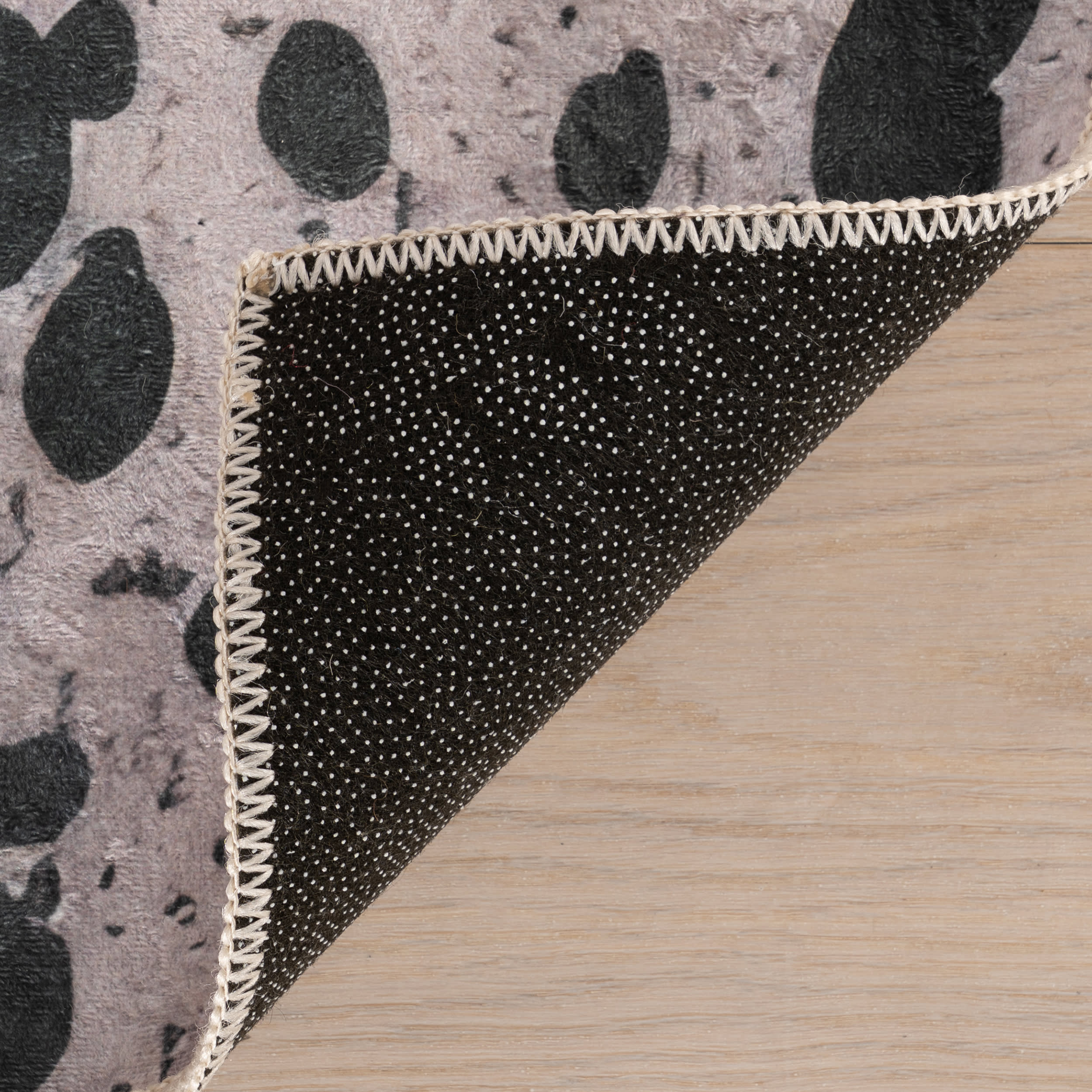 Aricela Modern Animal Print Washable Rug | Black - Image 8