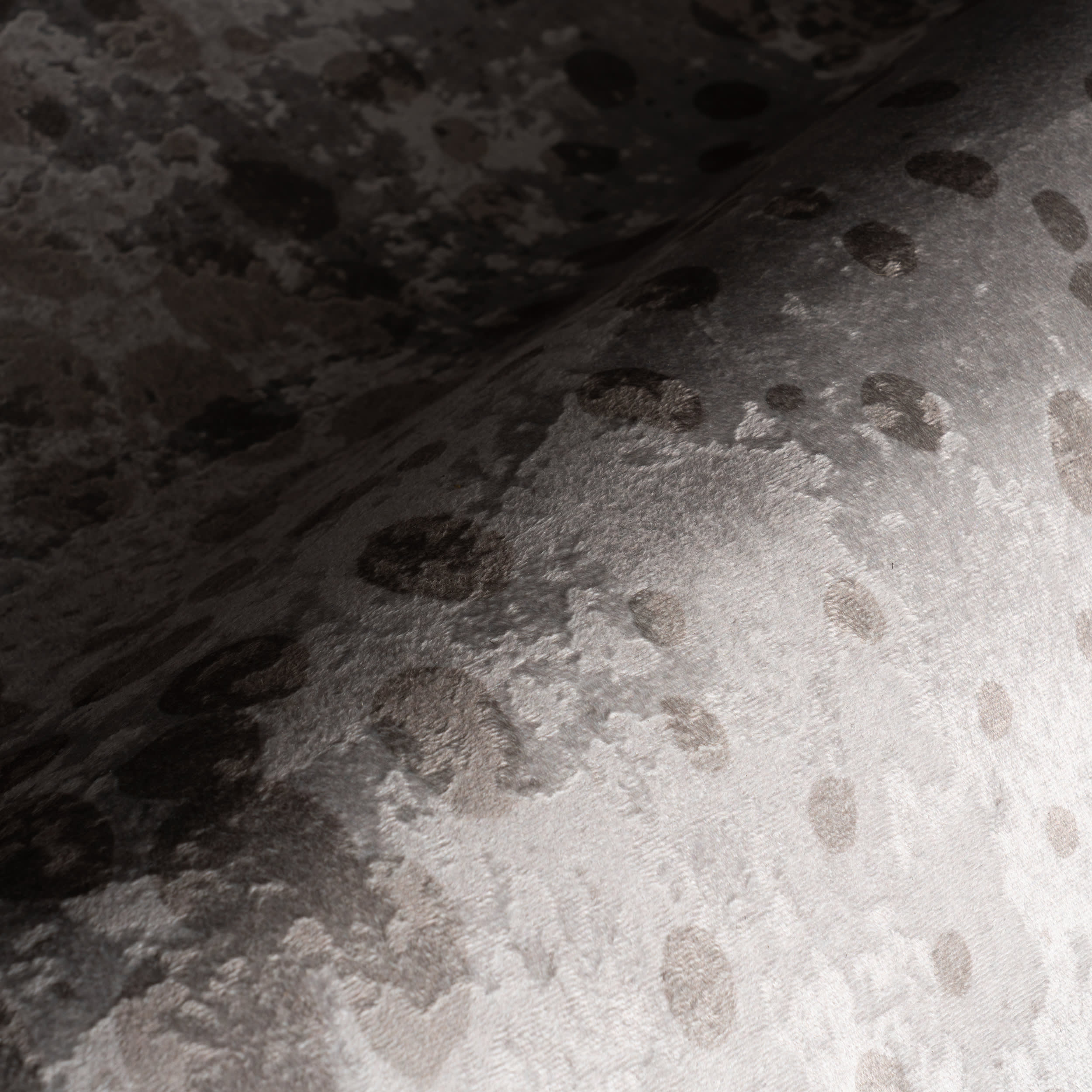 Aricela Modern Animal Print Washable Rug | Taupe - Image 3