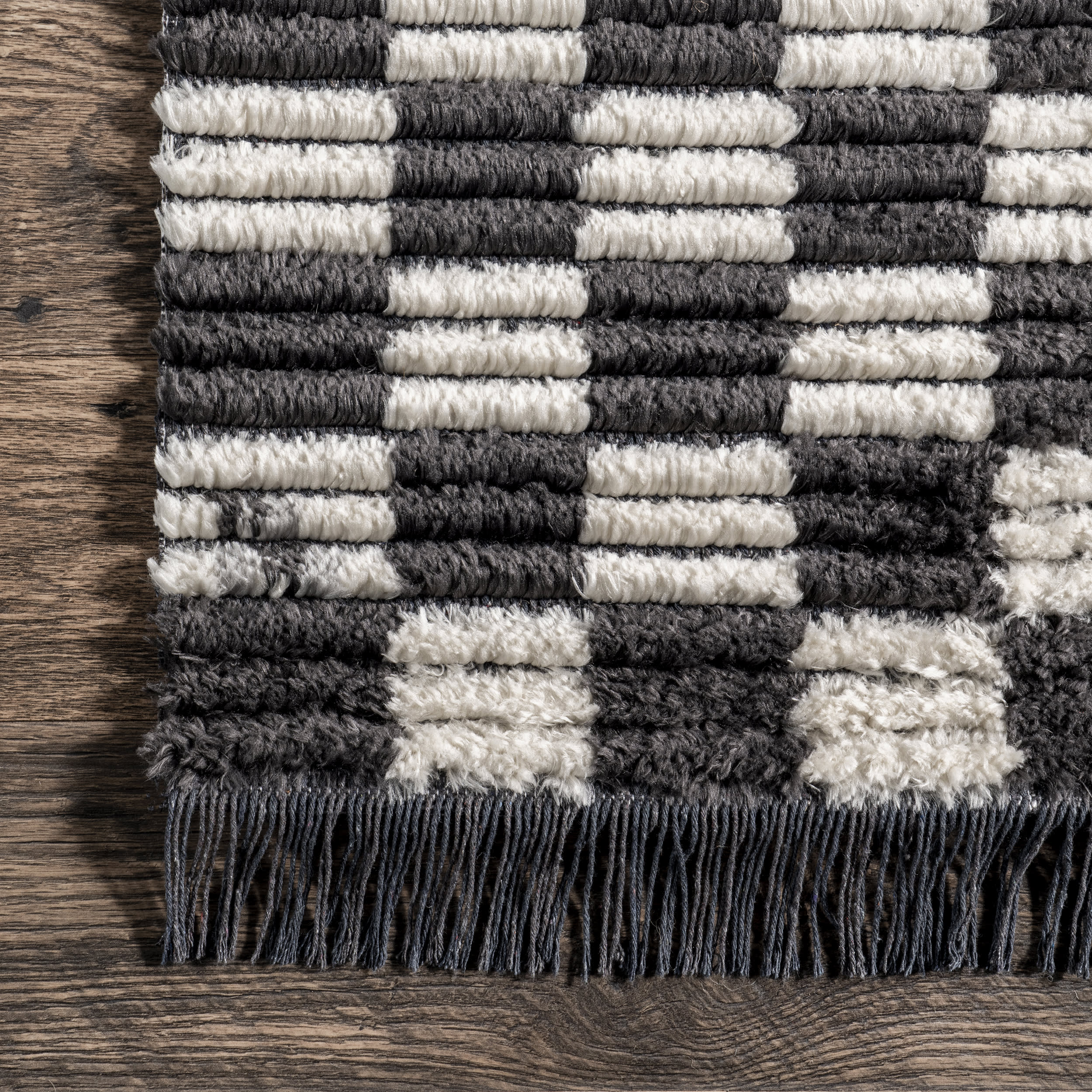 Armedia Modern Checkered Rug | Dark Grey - Image 3