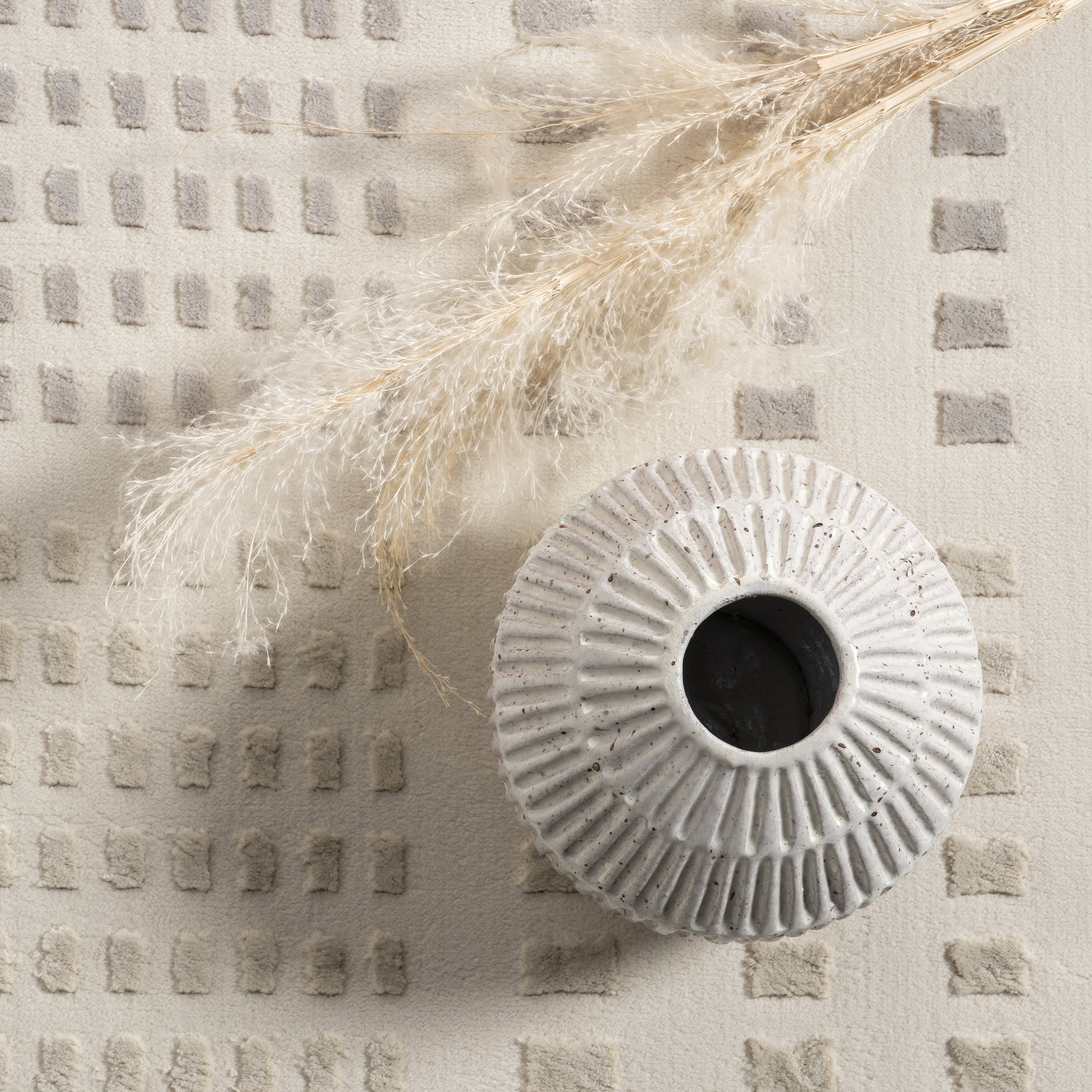 Asbury Plush Textured Washable Rug | Cream/Grey - Image 7