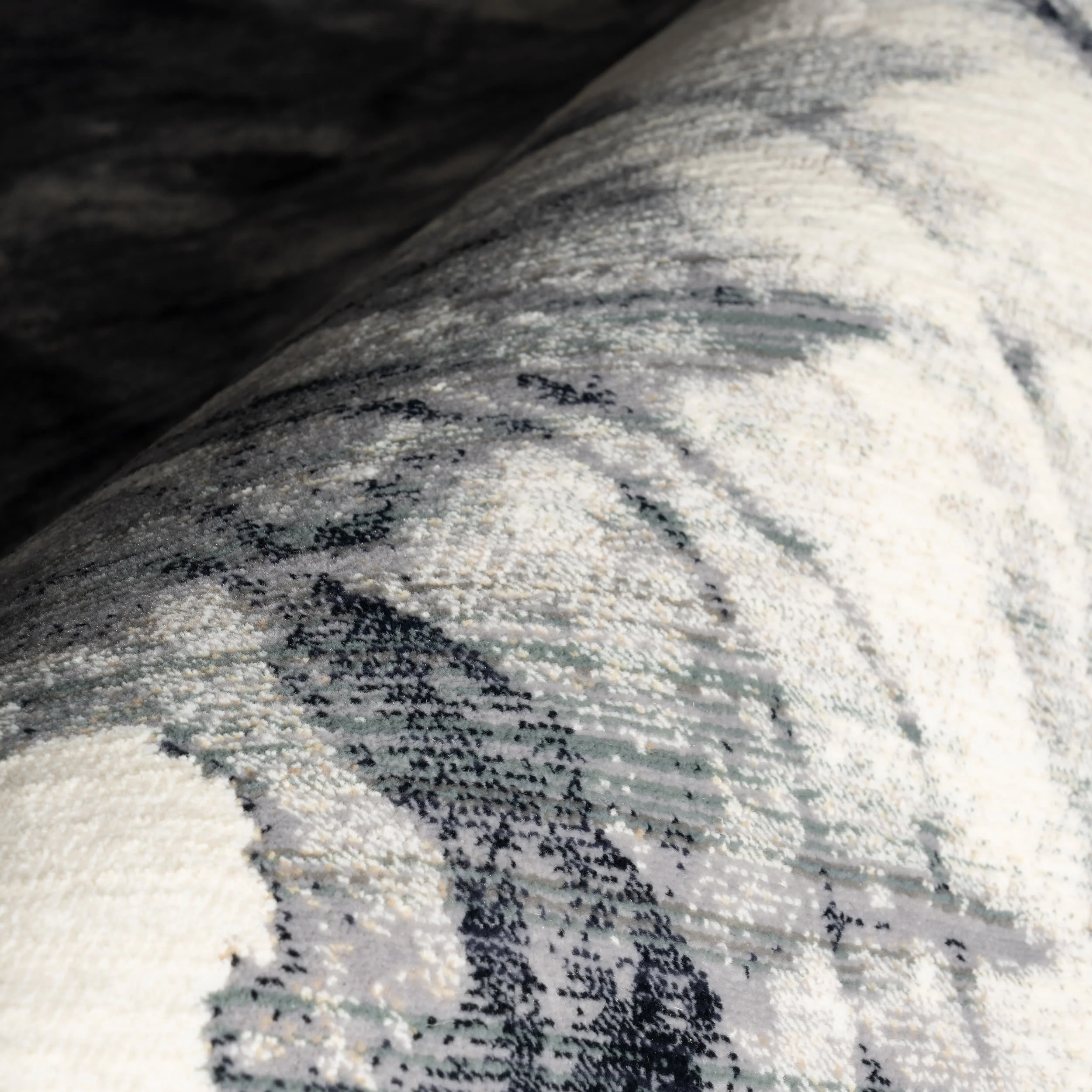 Aurelya Plush Abstract Contemporary Rug | Charcoal - Image 3