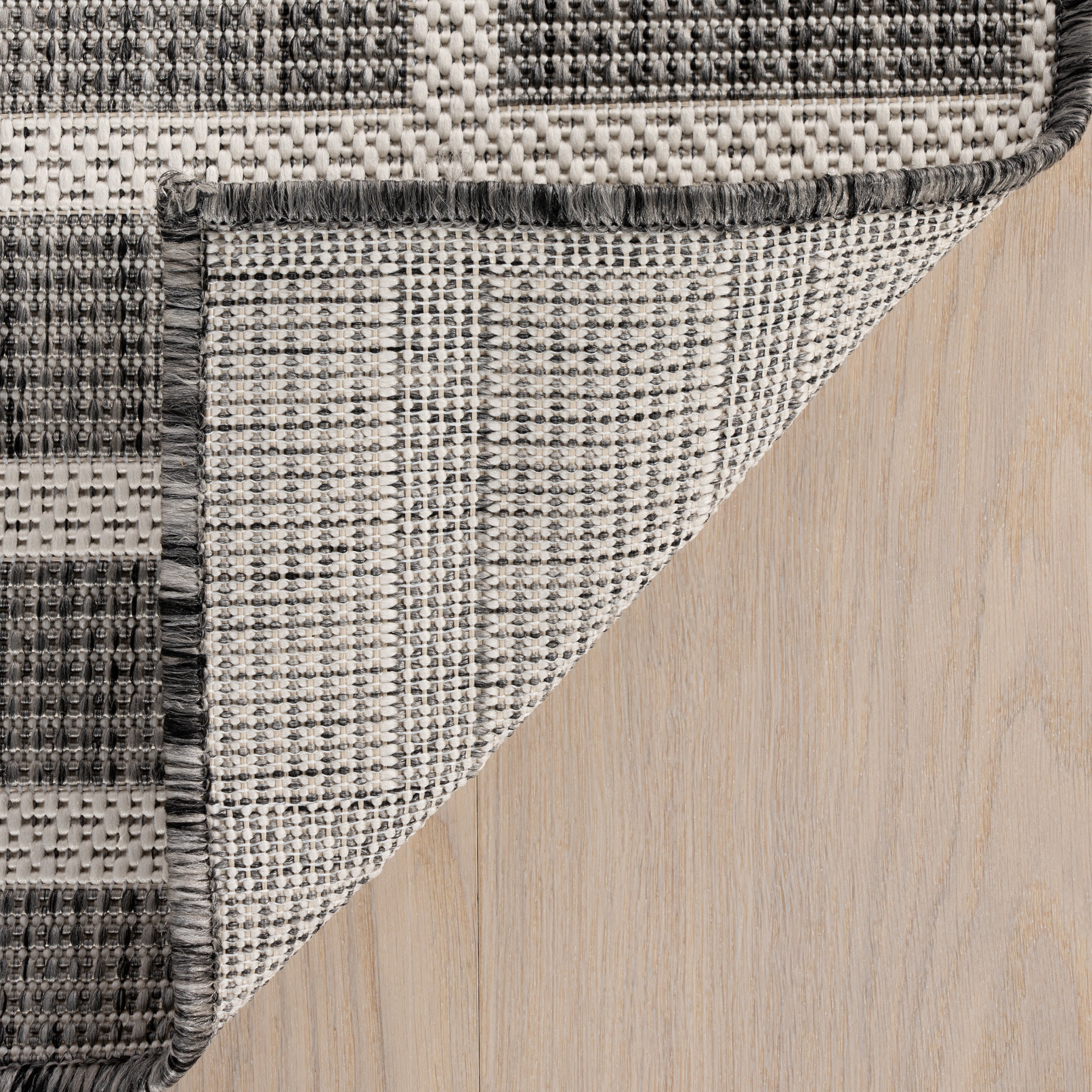 Avenia Modern Indoor/Outdoor Rug | Grey - Image 8