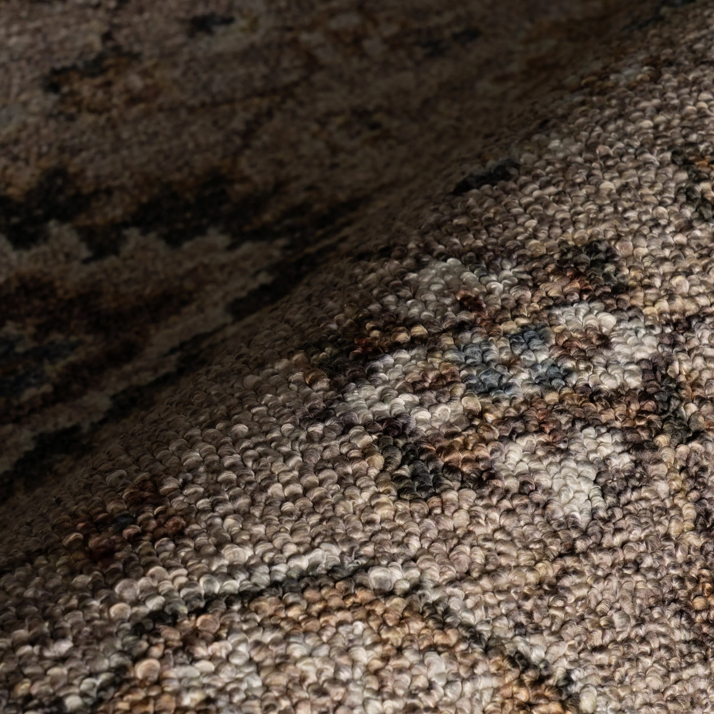 Averina Traditional Bordered Washable Rug | Tapue - Image 3
