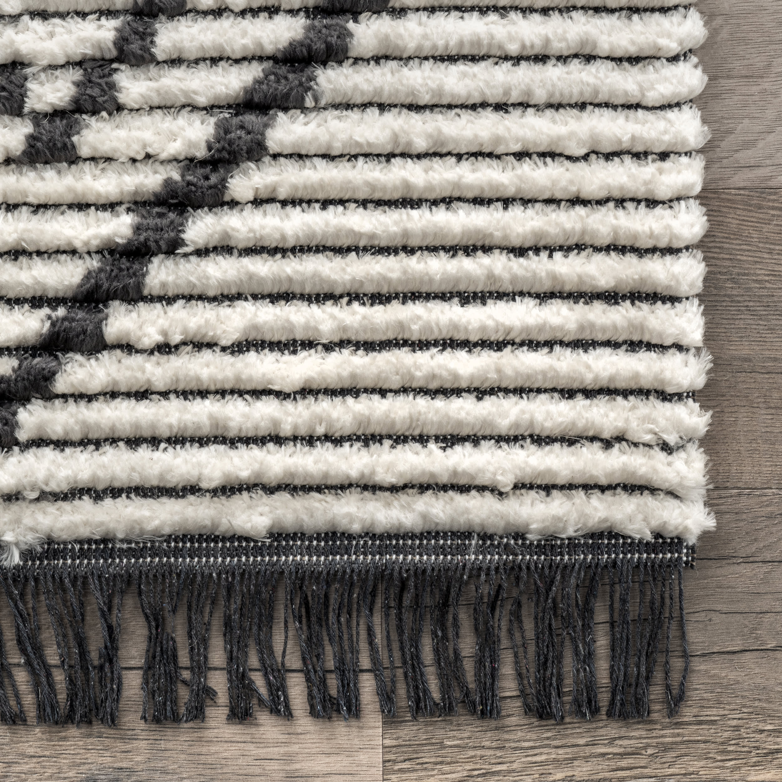 Aviana Diamond Fringed Rug | Beige - Image 3