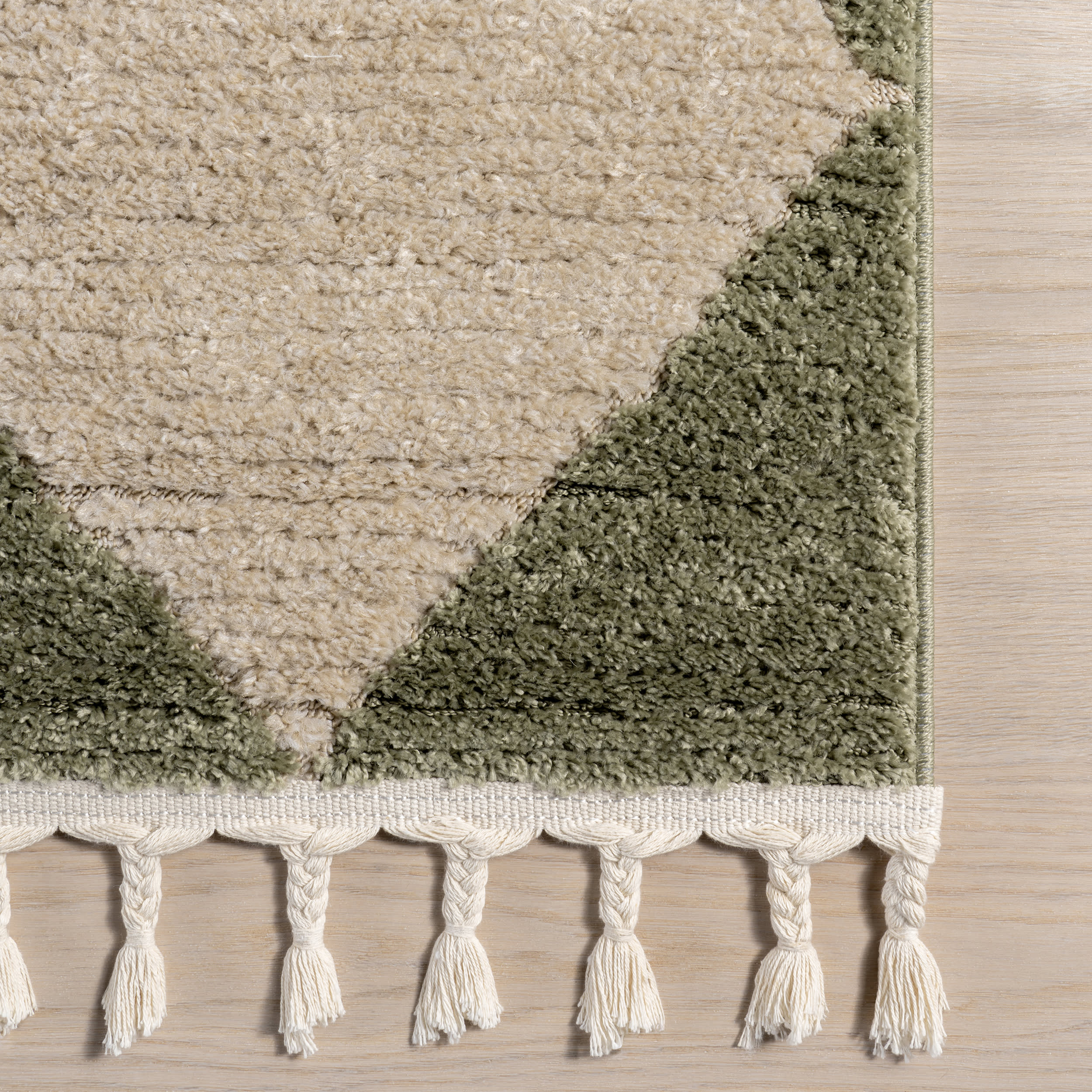 Aylin Diamond Tasseled Rug | Green - Image 4