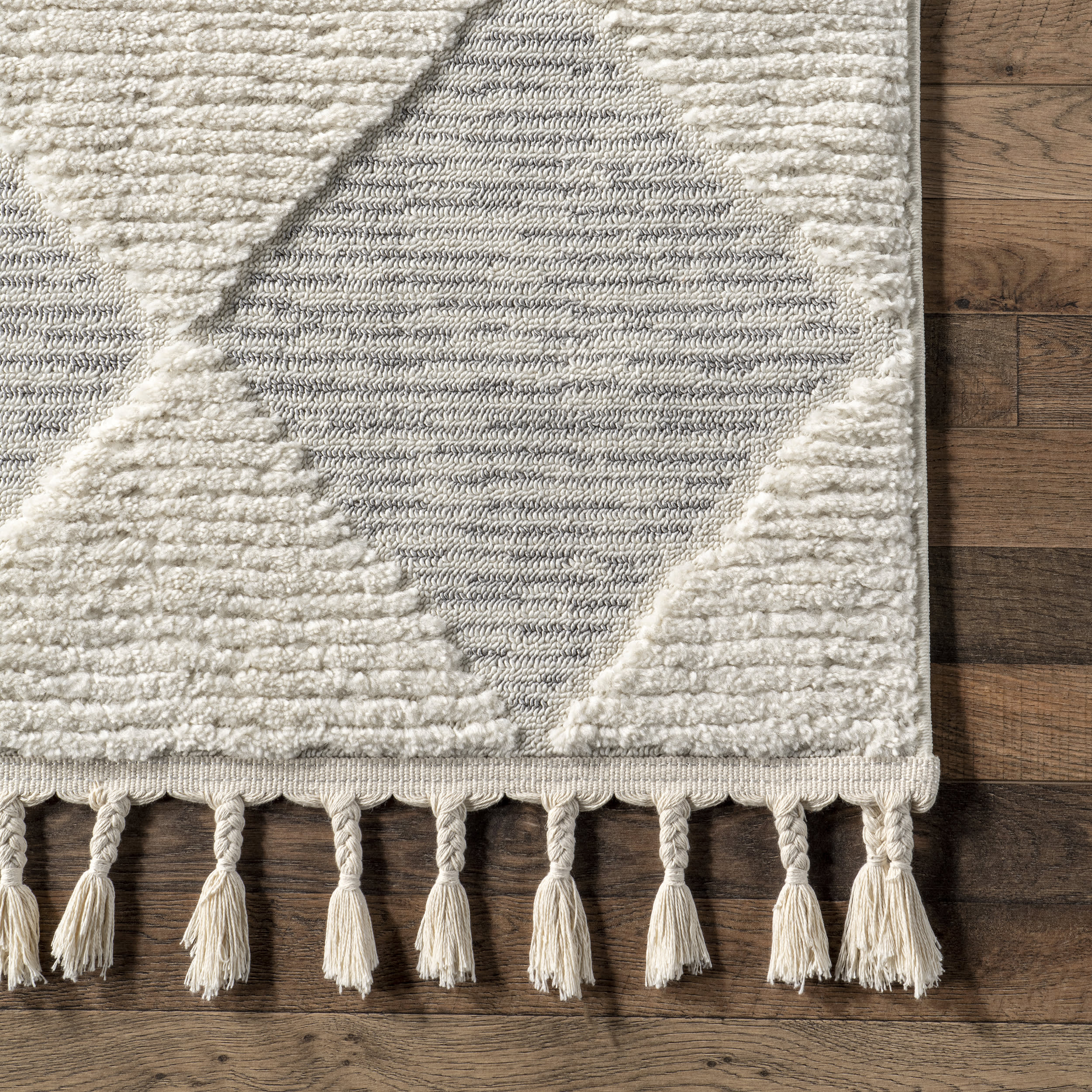 Aylin Diamond Tasseled Rug | Off White - Image 3