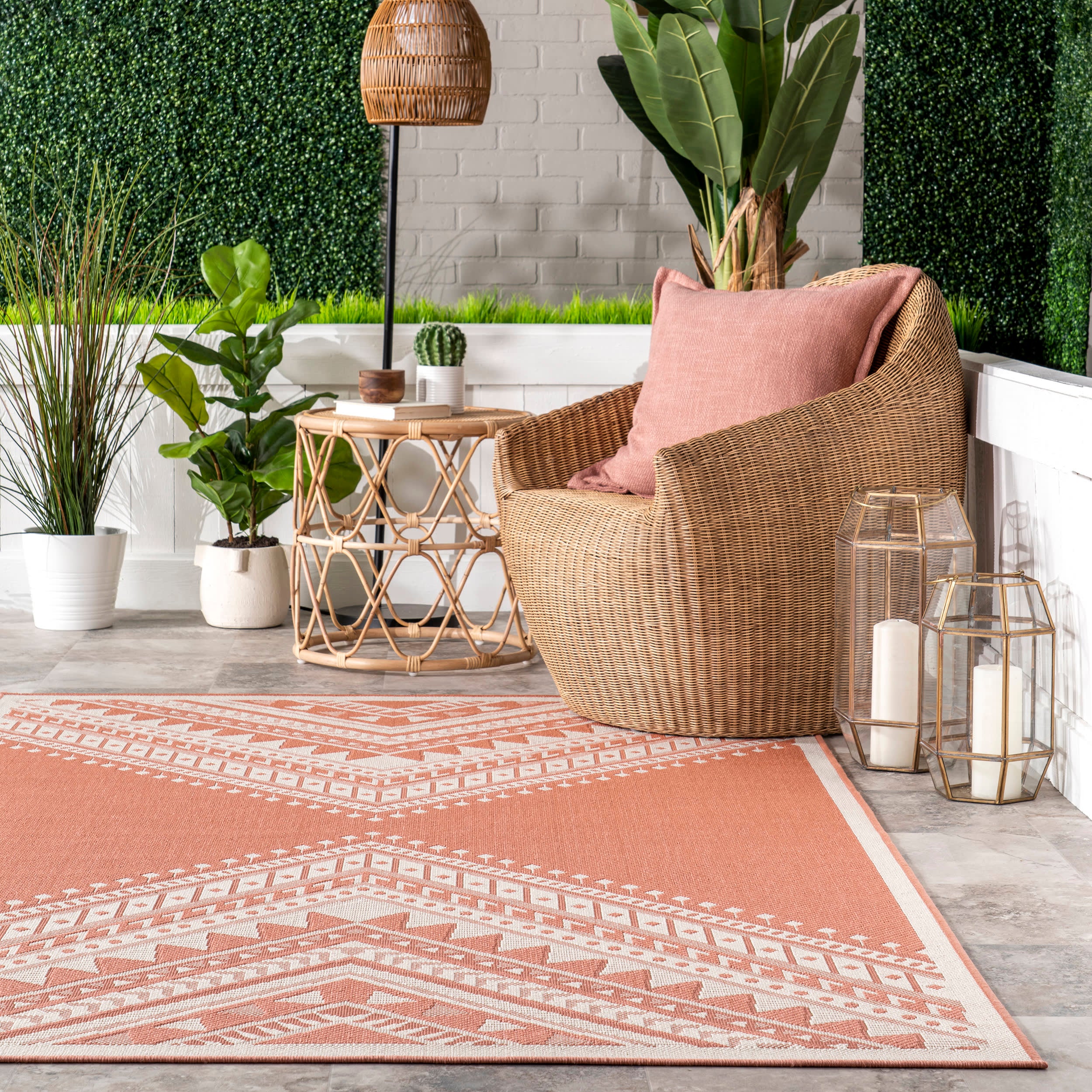 Aztec Prism Indoor/Outdoor Rug | Coral - Image 4