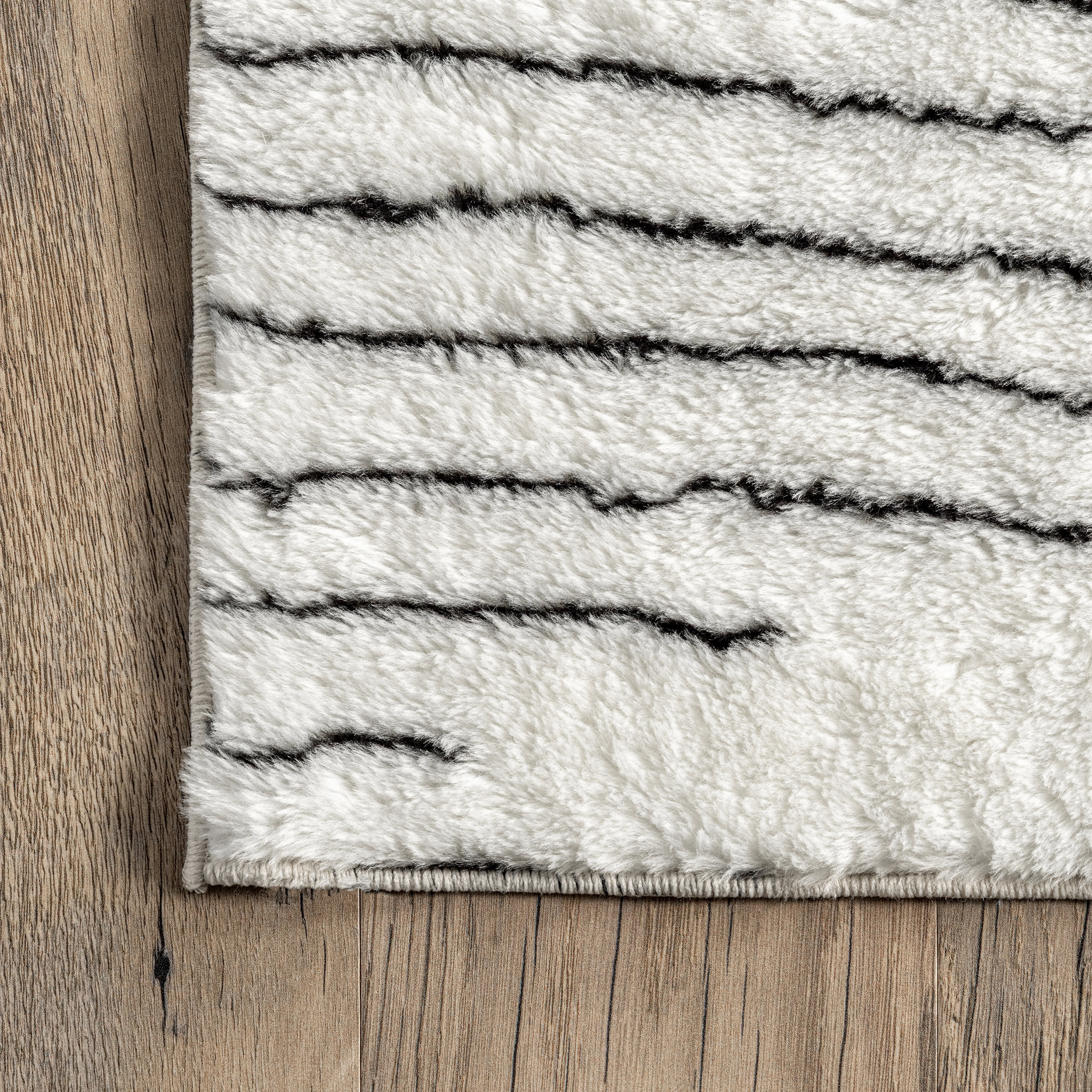 Bailee Diamond Pinstriped Washable Shag Rug | Black - Image 3