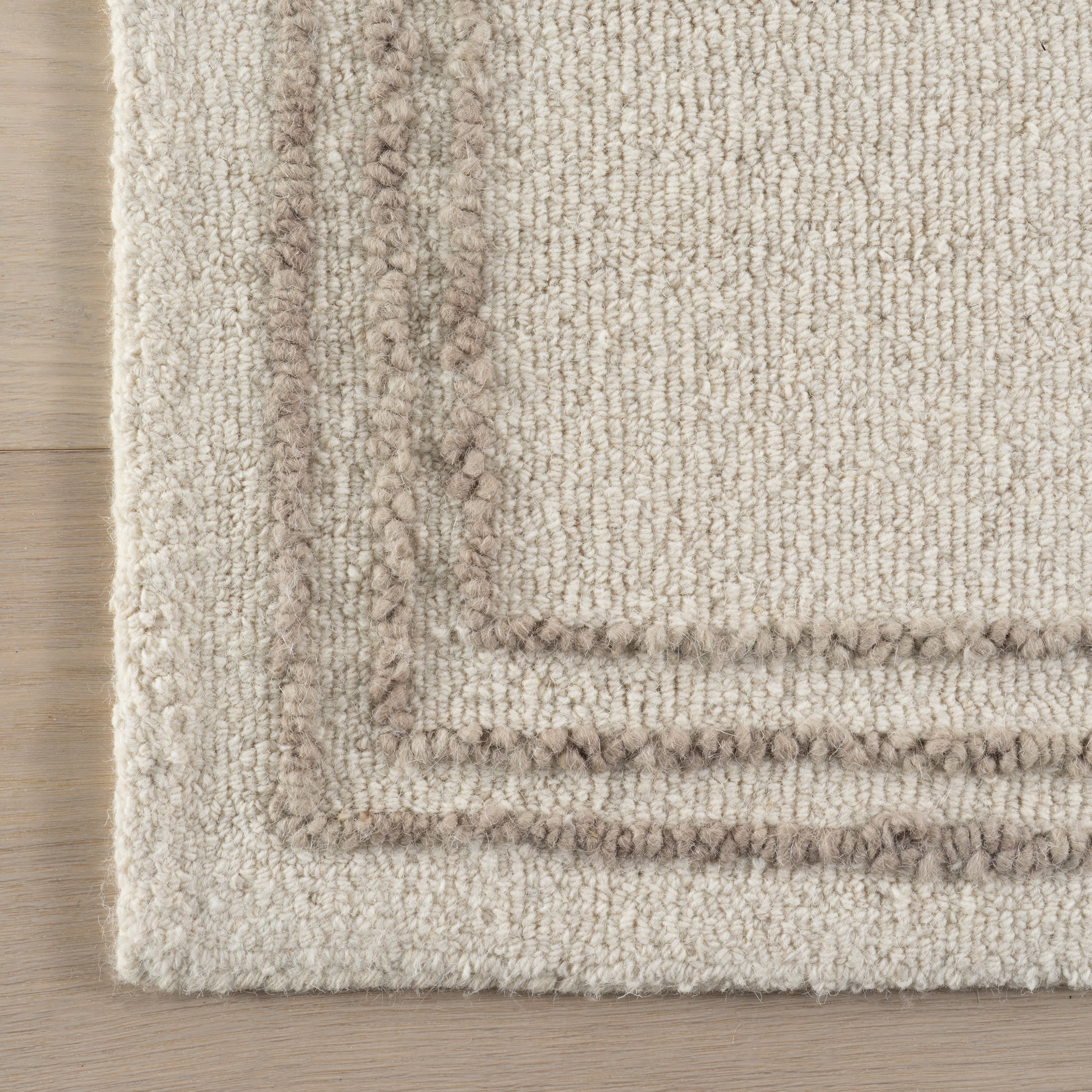 Baina Modern Bordered Rug | Ivory - Image 4