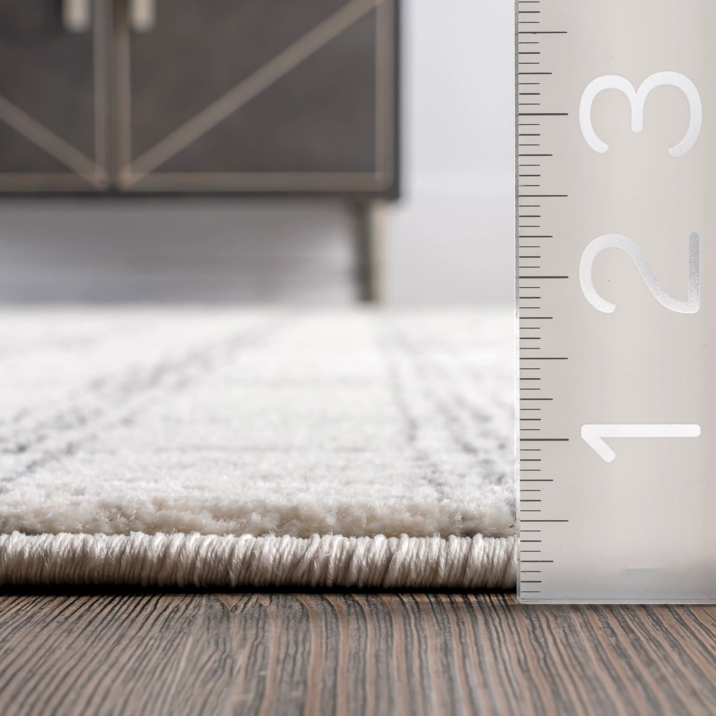 Banded Bird Eye Diamonds Rug | Grey - Image 5