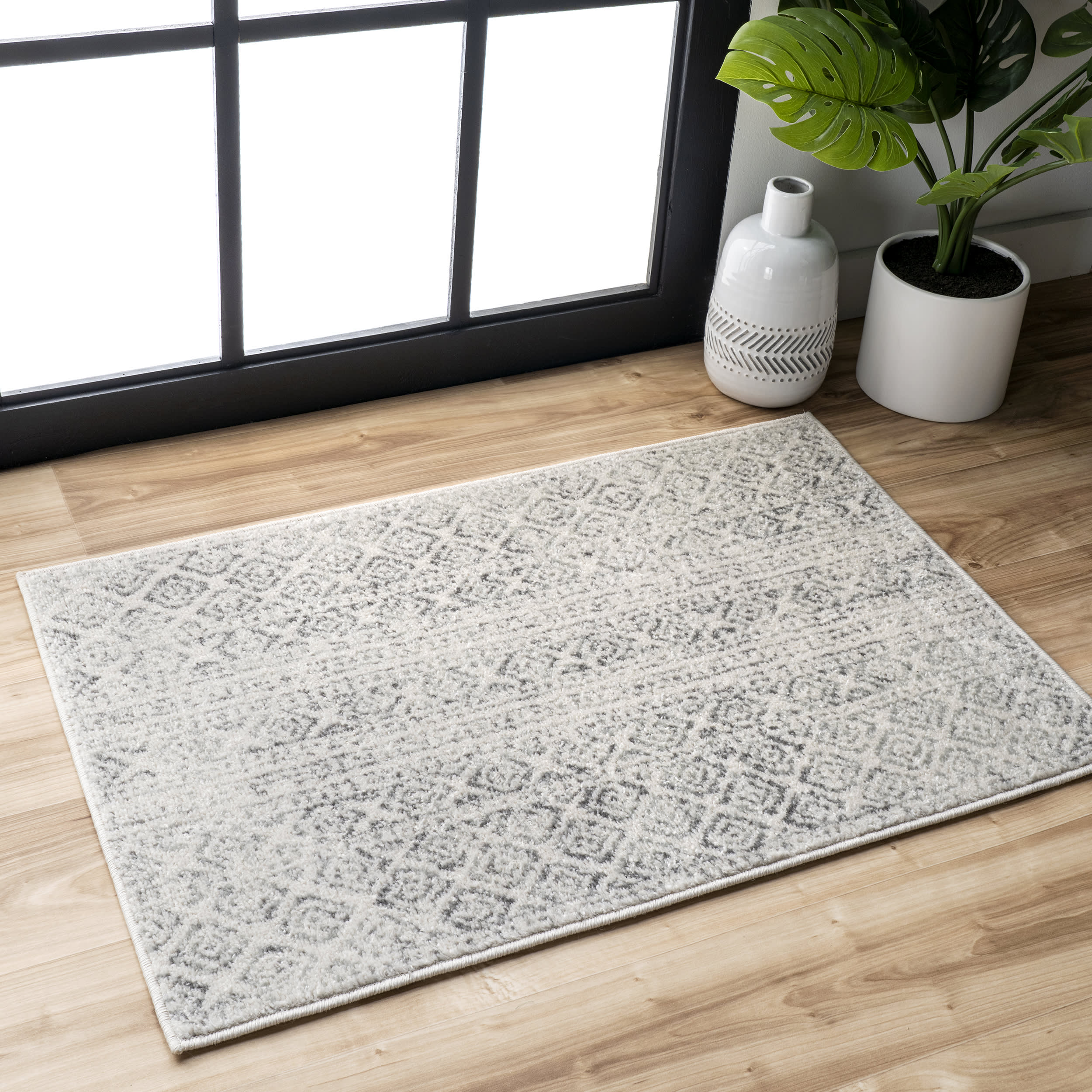 Banded Bird Eye Diamonds Rug | Grey - Image 7