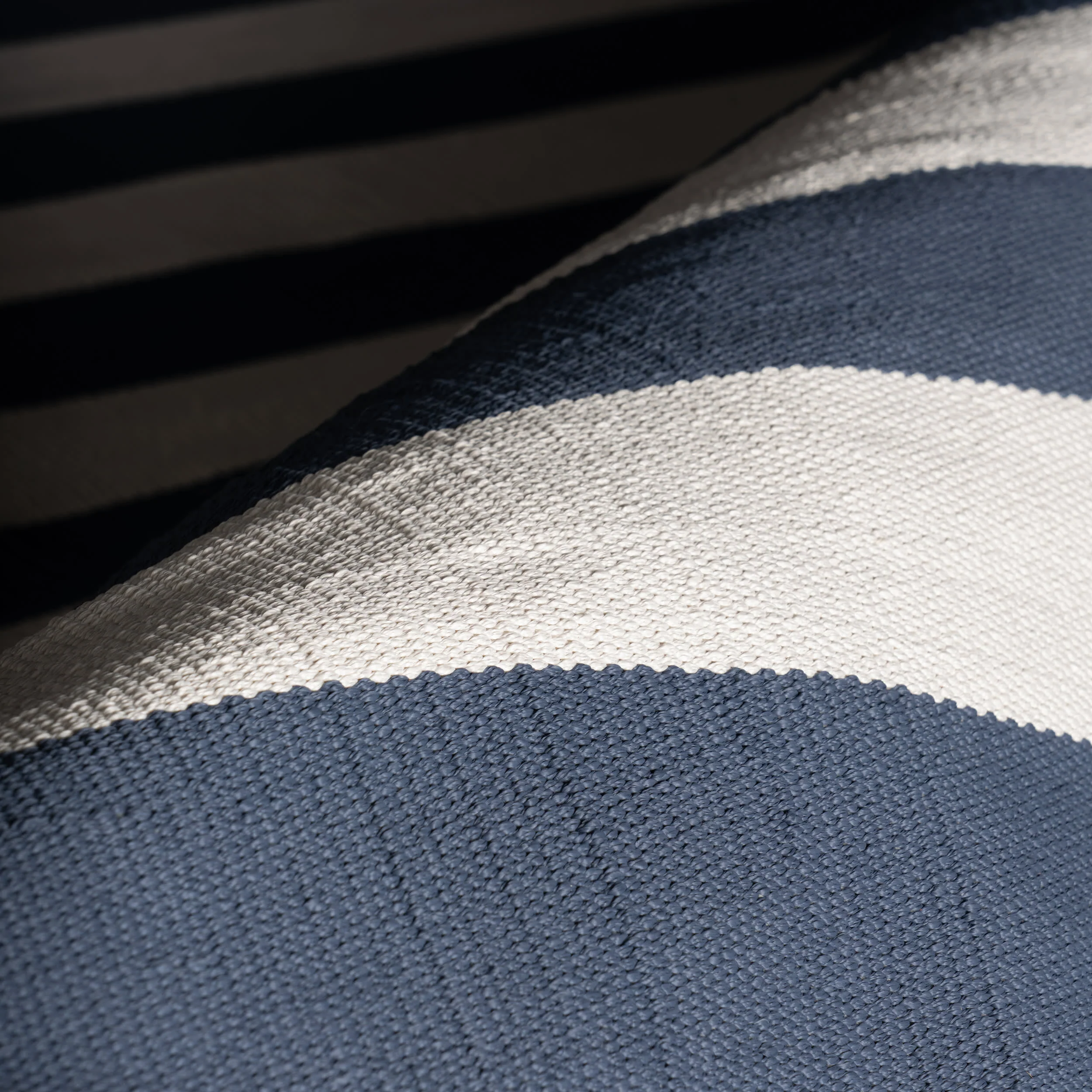 Banks Stripe Handwoven Indoor/Outdoor Rug | Navy - Image 6
