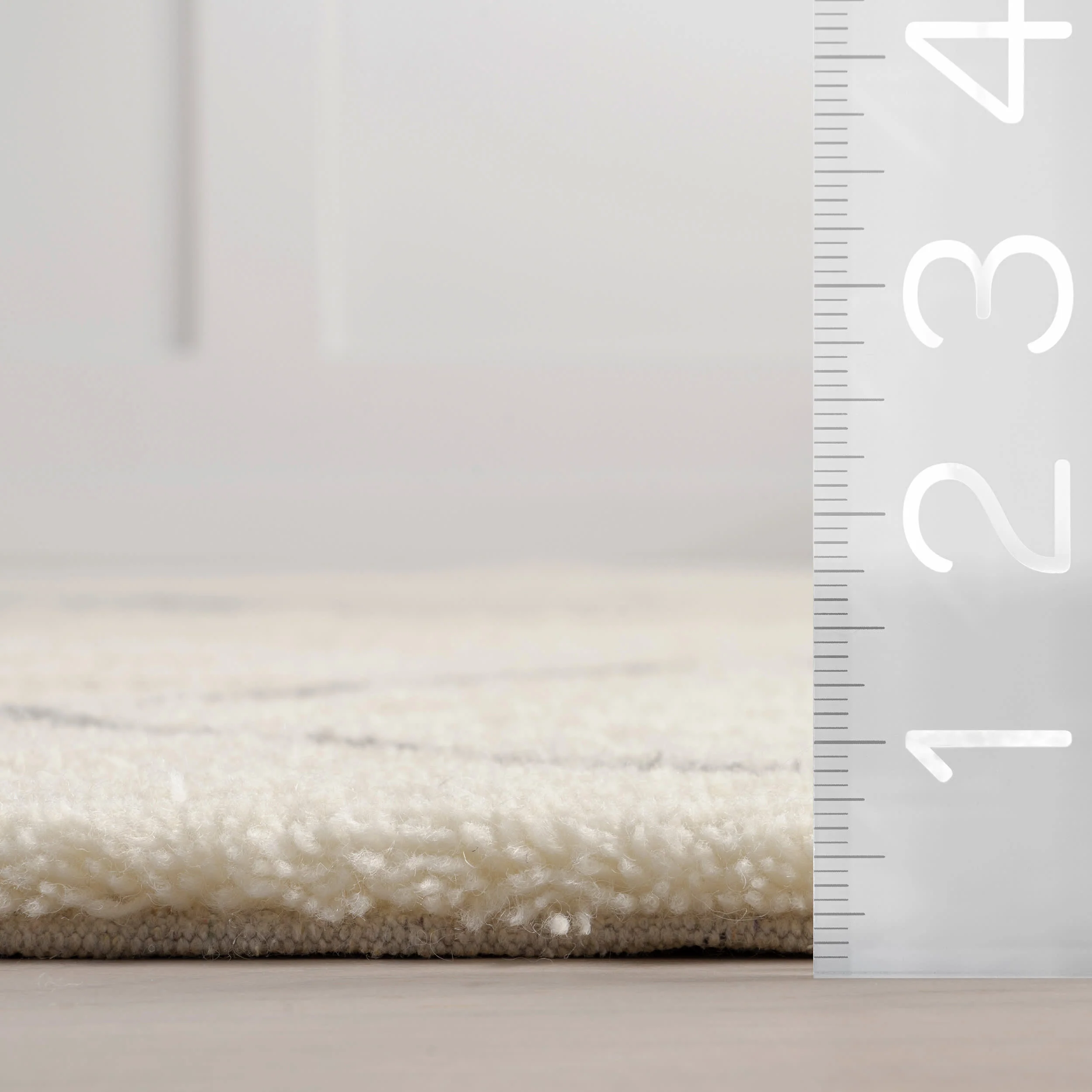 Beachwood Trellis Wool Rug | Ivory - Image 5