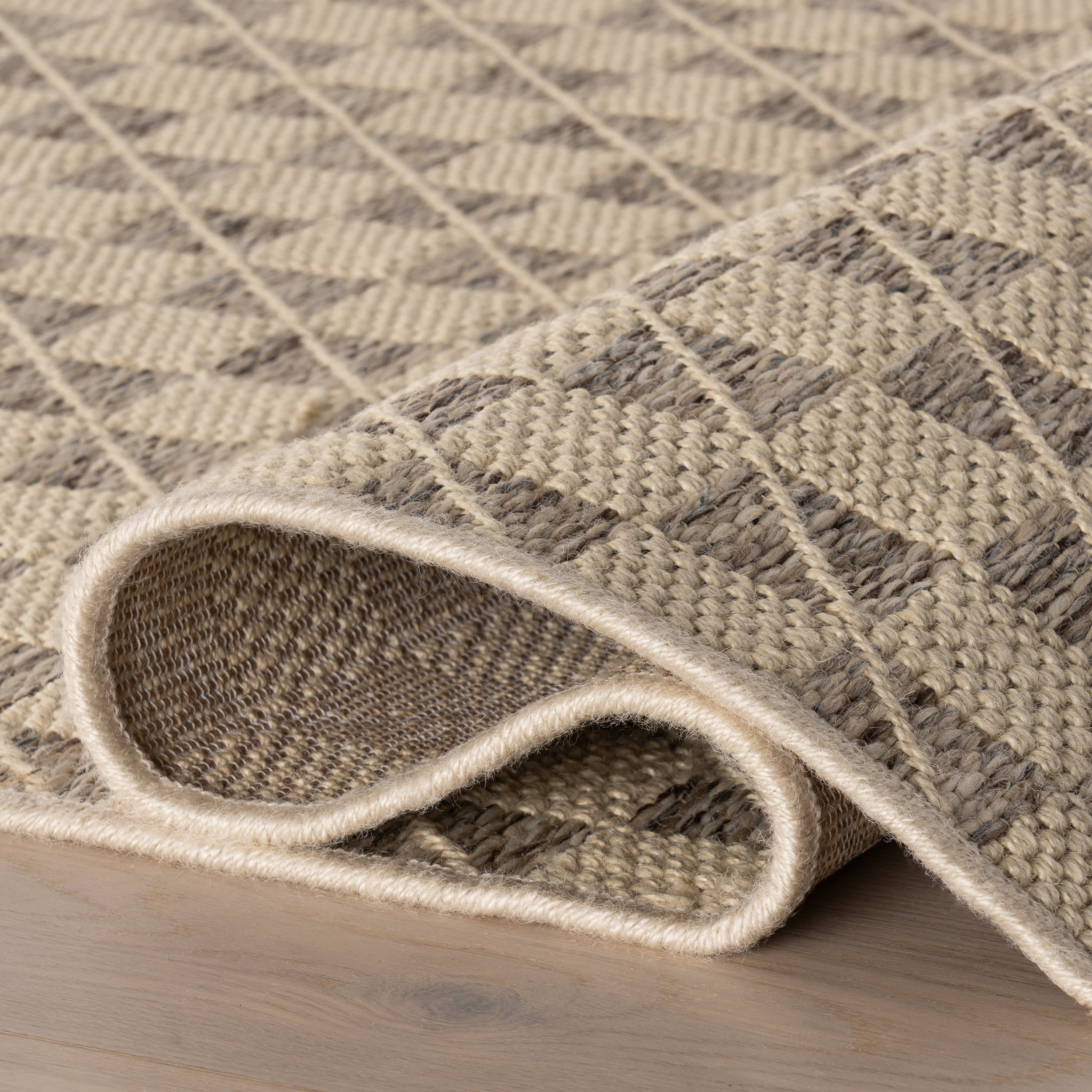Beryn Modern Checkered Rug | Beige - Image 7