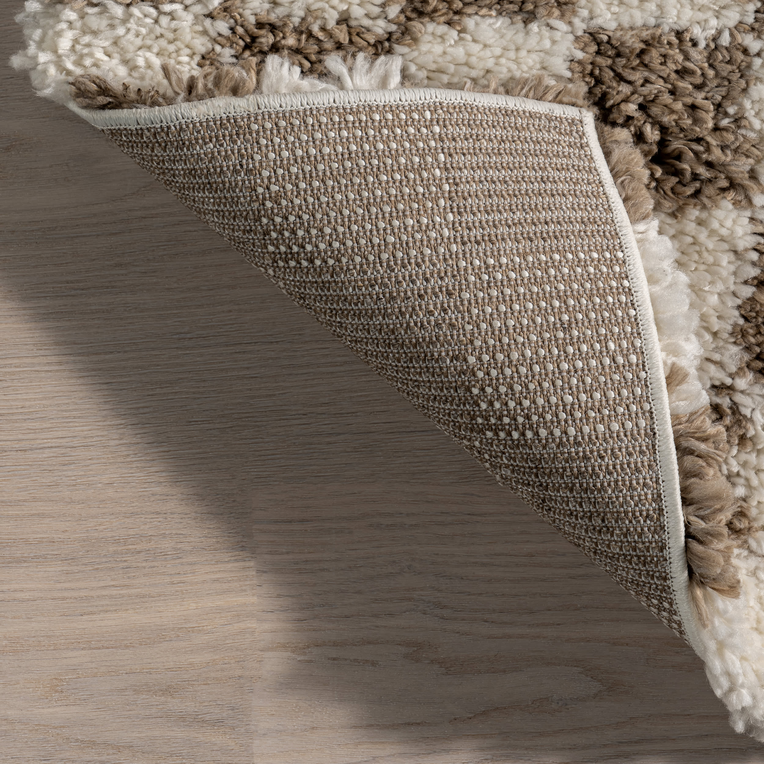 Bettie Retro Checkered Shag Rug | Beige - Image 7
