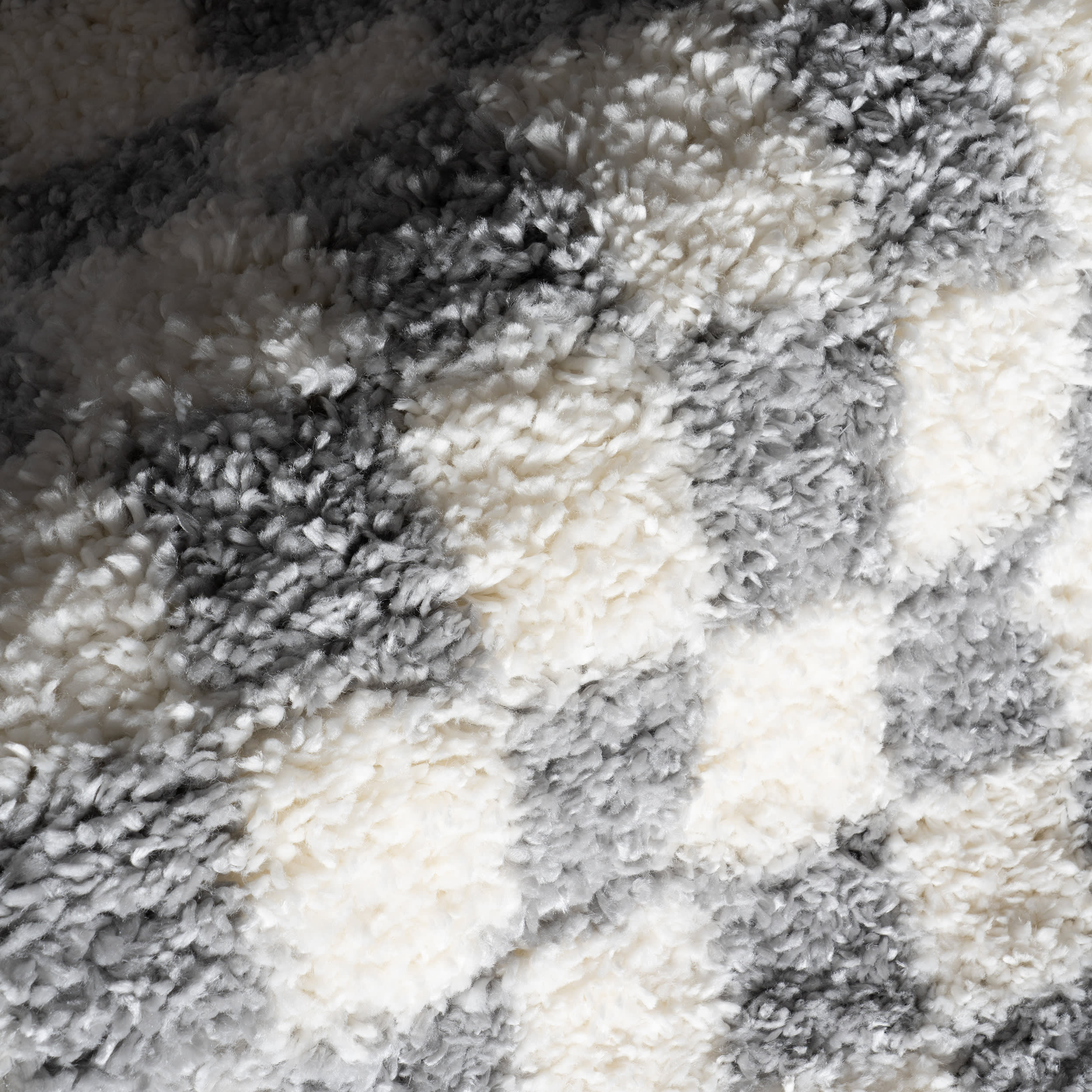 Bettie Retro Checkered Shag Rug | Light Grey - Image 3