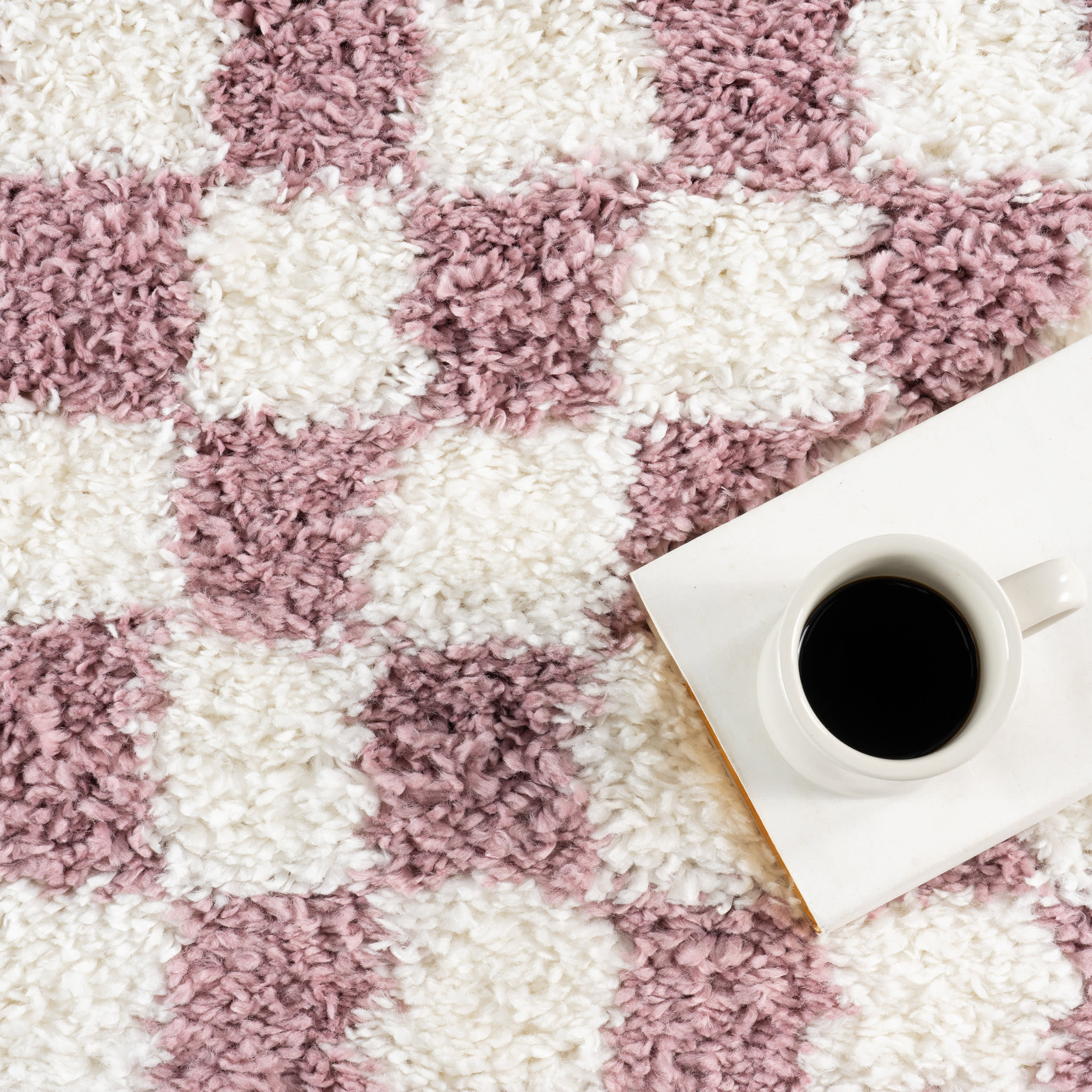 Bettie Retro Checkered Shag Rug | Pink - Image 8