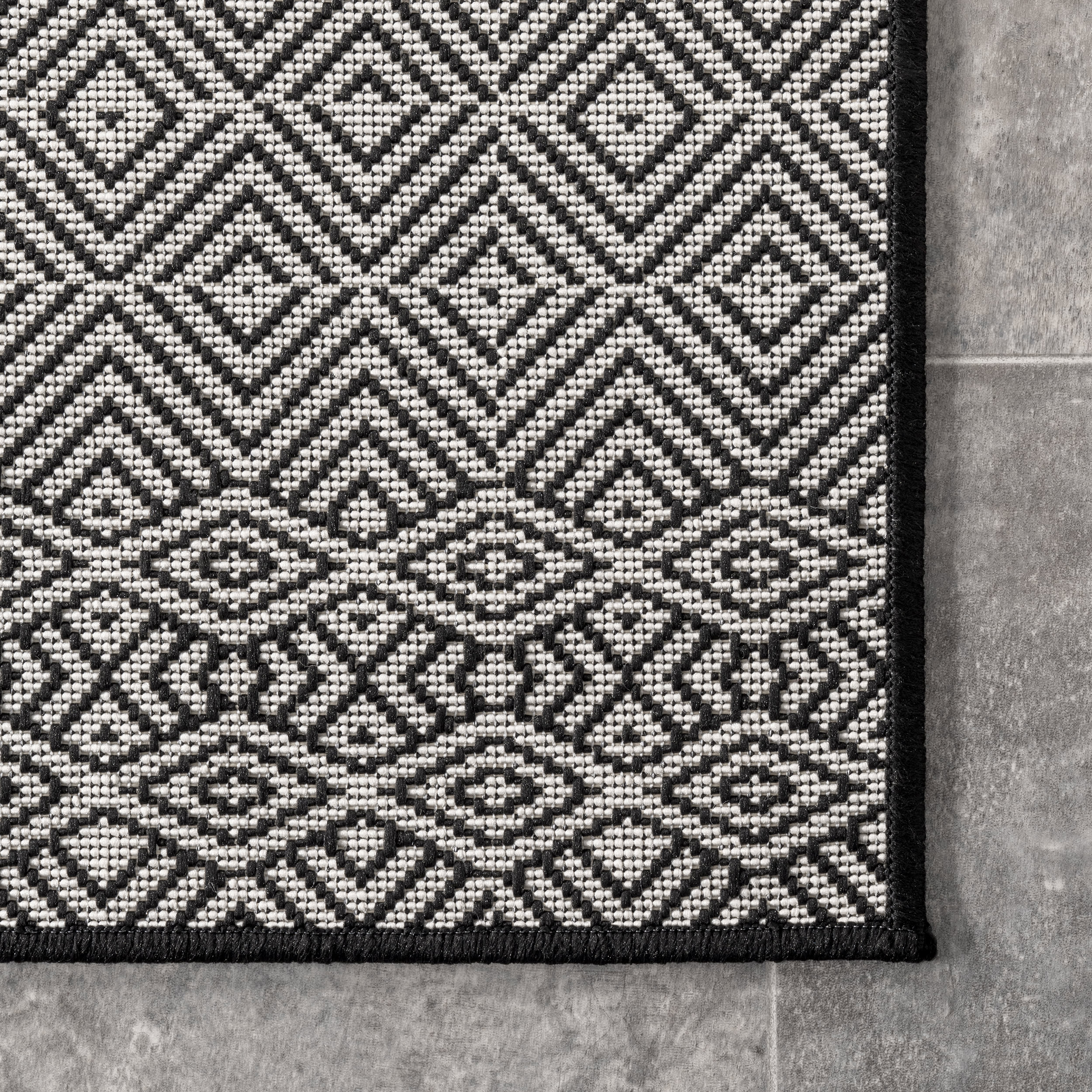 Birdseye Striped Indoor/Outdoor Rug | Black - Image 3