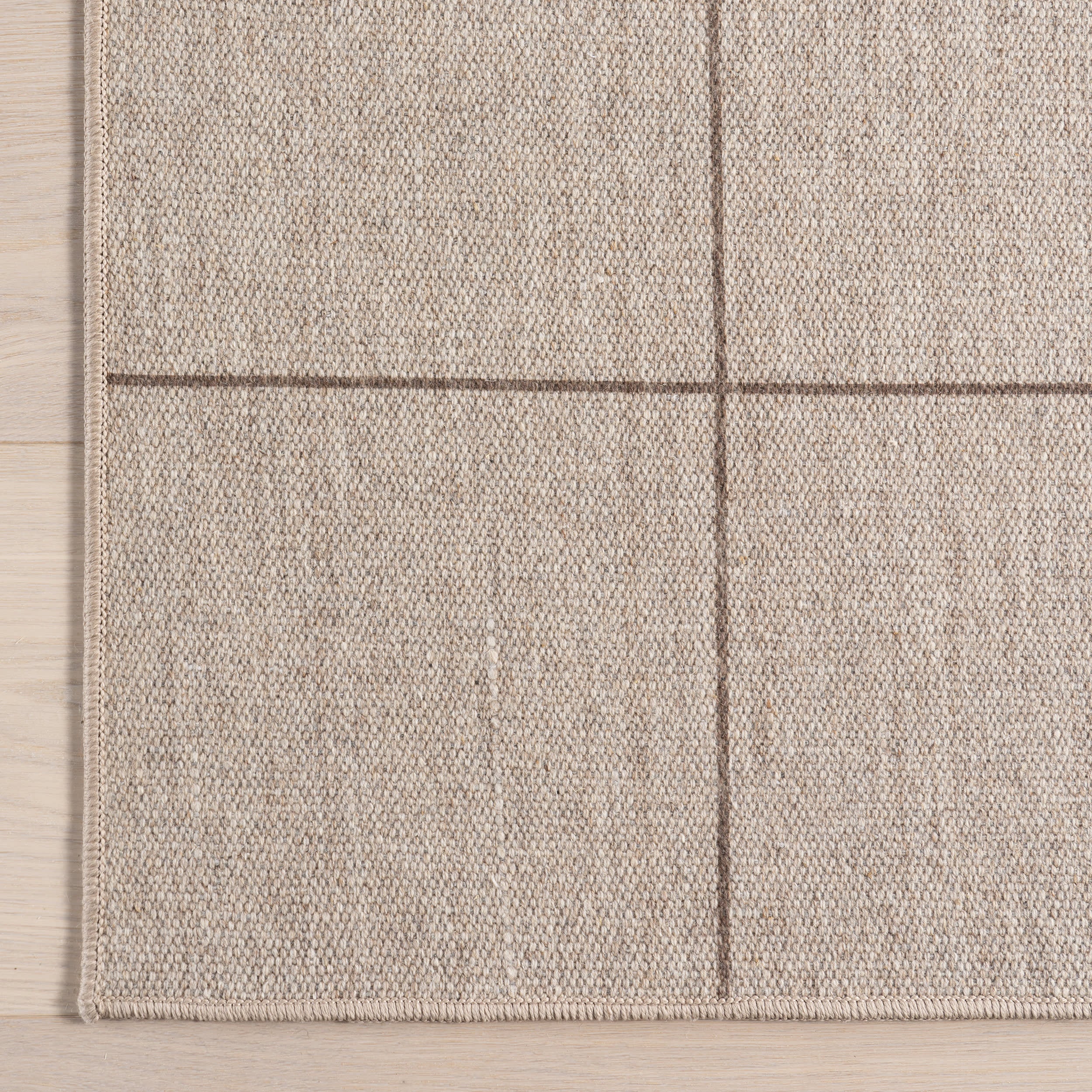 Blythe Checkered Washable Rug | Beige - Image 4