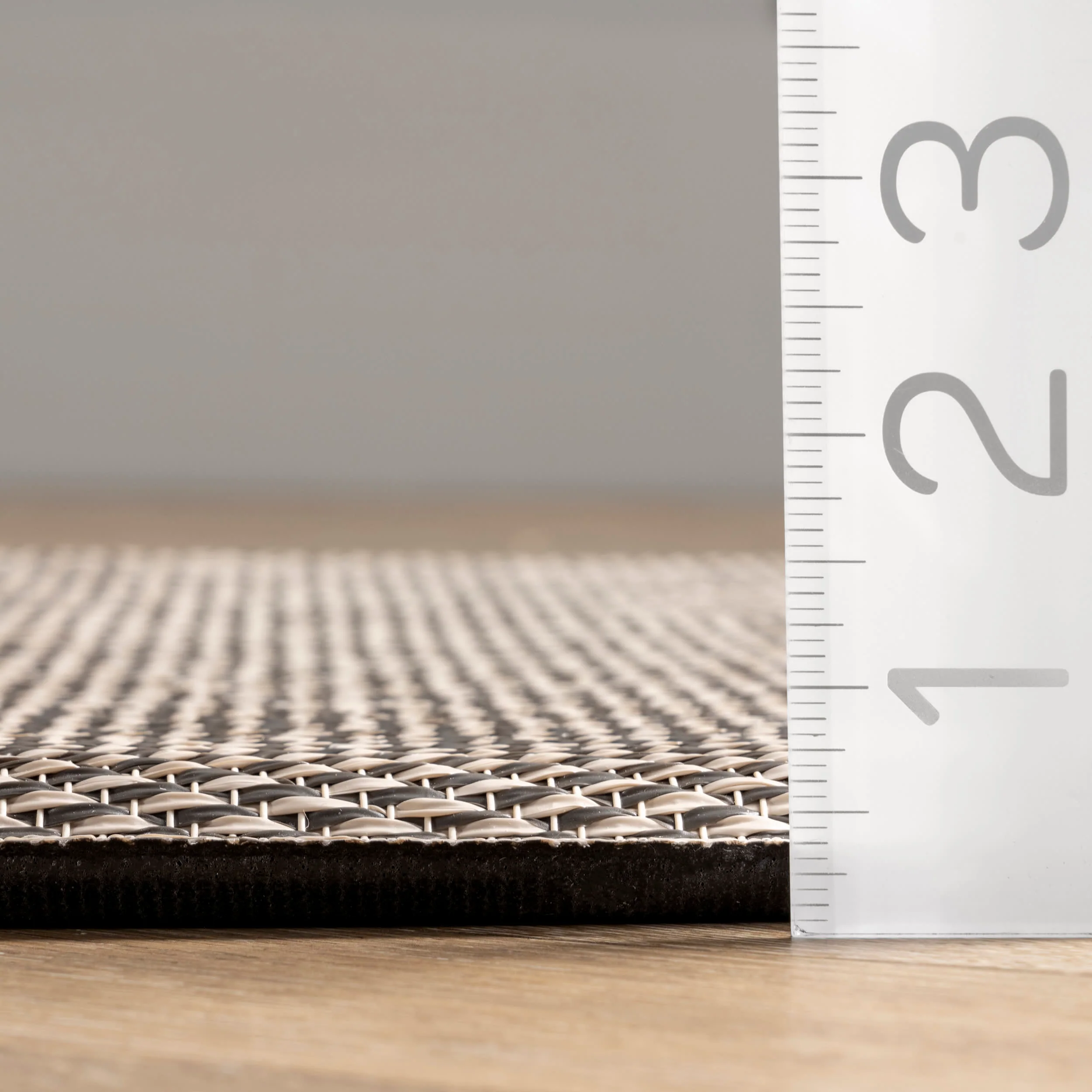 Braid Woven Anti-Fatigue Mat | Black And White - Image 4