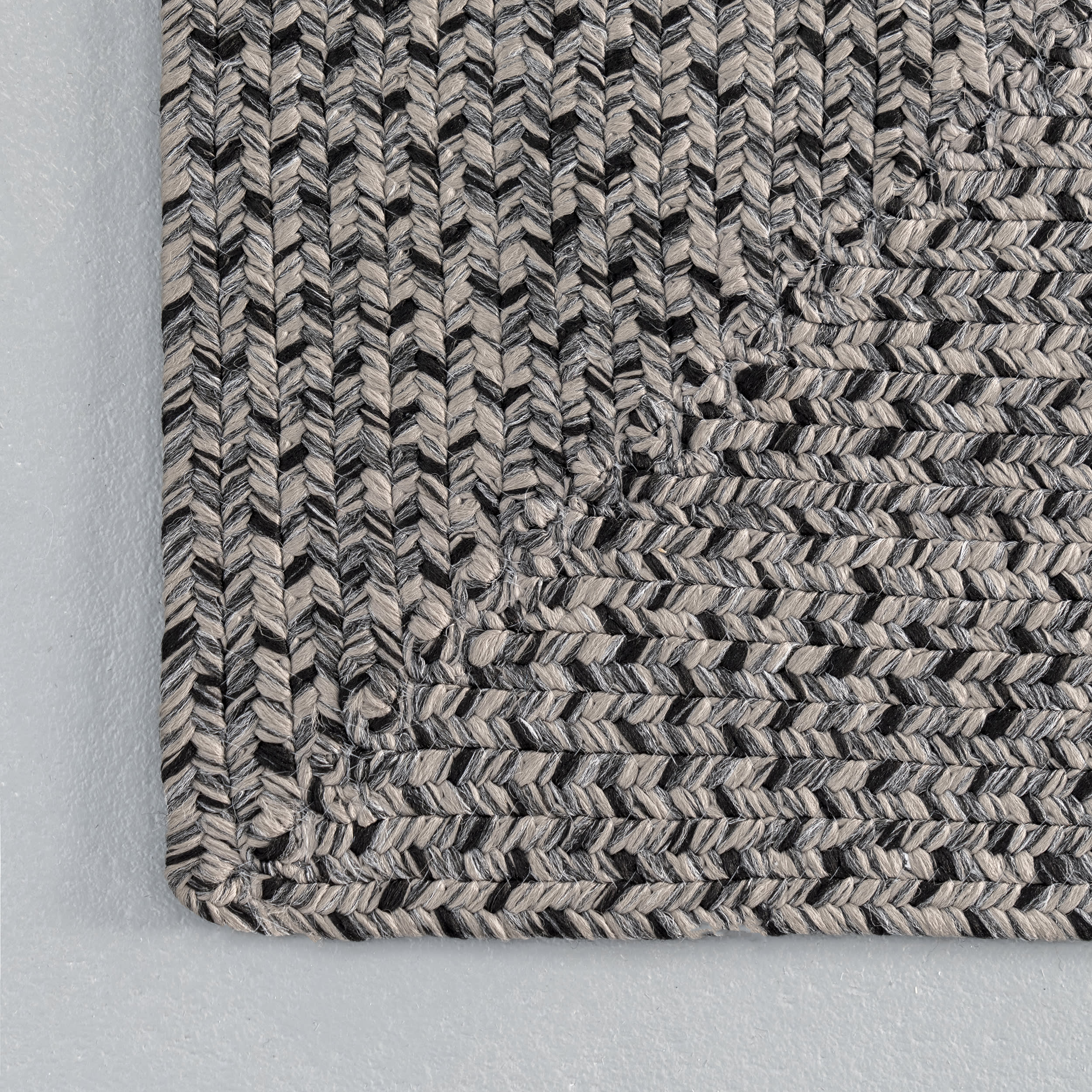Braided Gradience Indoor/Outdoor Rug | Charcoal - Image 3